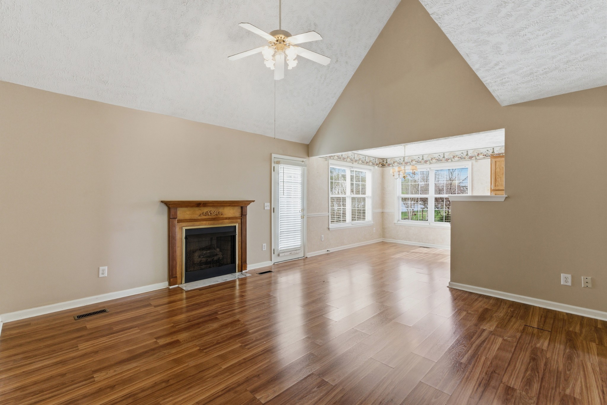 1516 Quantum Ct