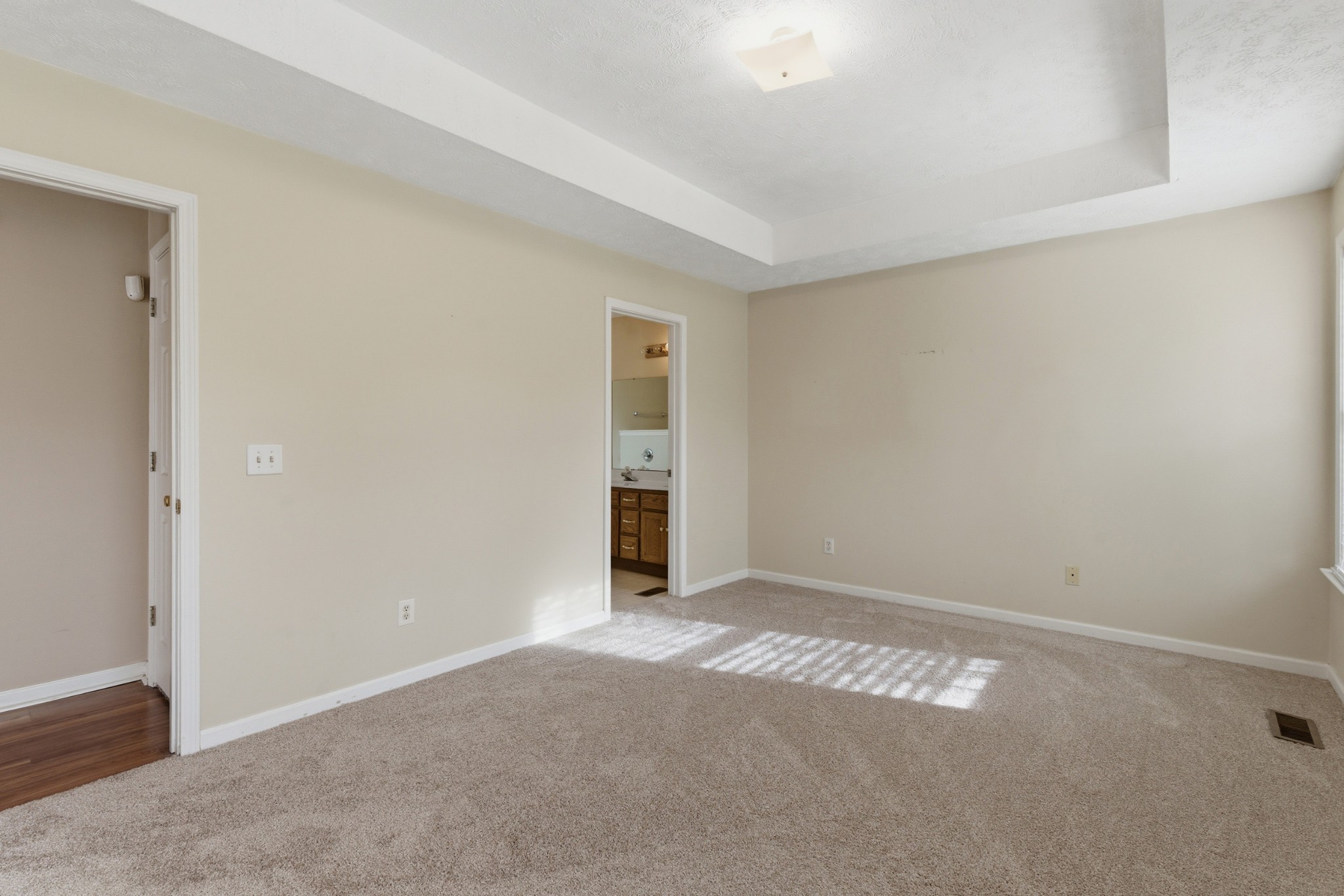1516 Quantum Ct