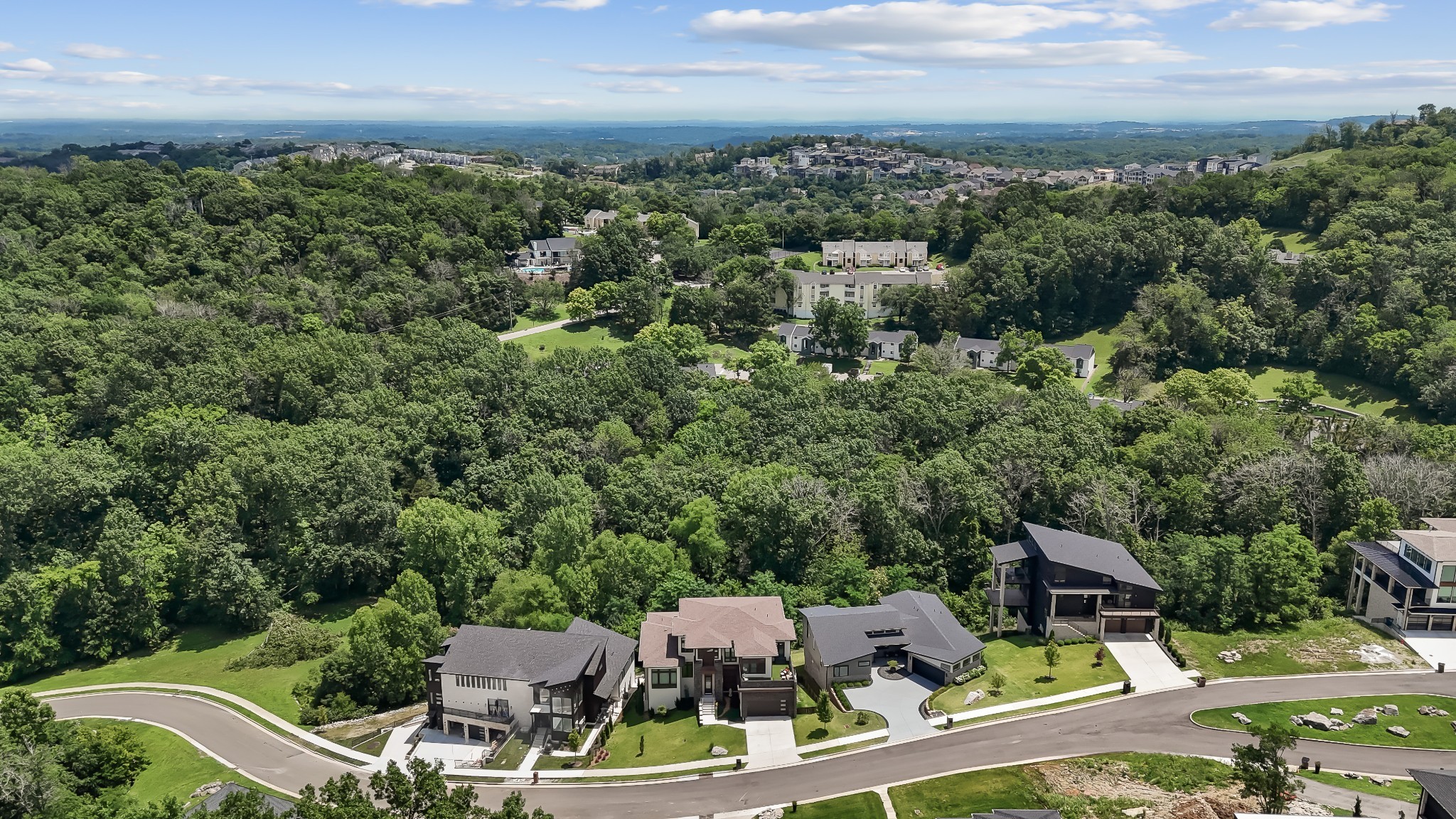 5820 Woodland Hills Dr