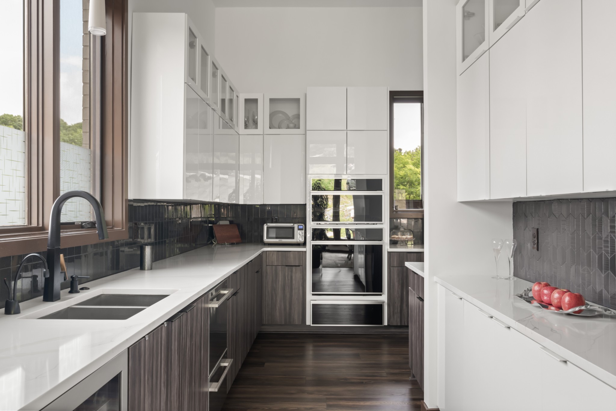 5820 Woodland Hills Dr