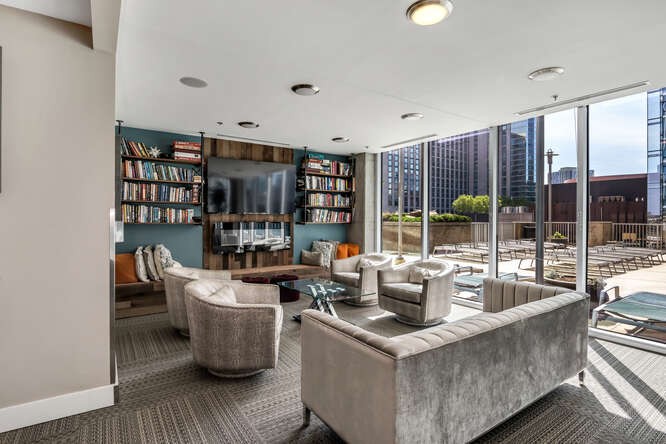 301 Demonbreun St Unit: 814