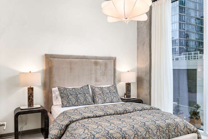 301 Demonbreun St Unit: 814