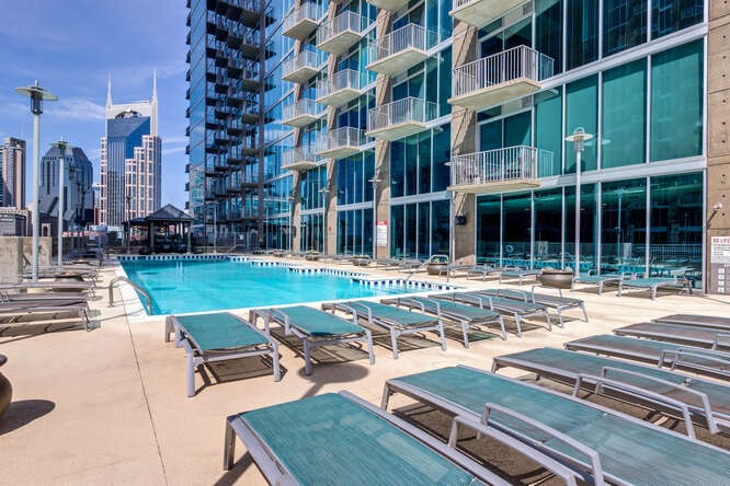 301 Demonbreun St Unit: 814