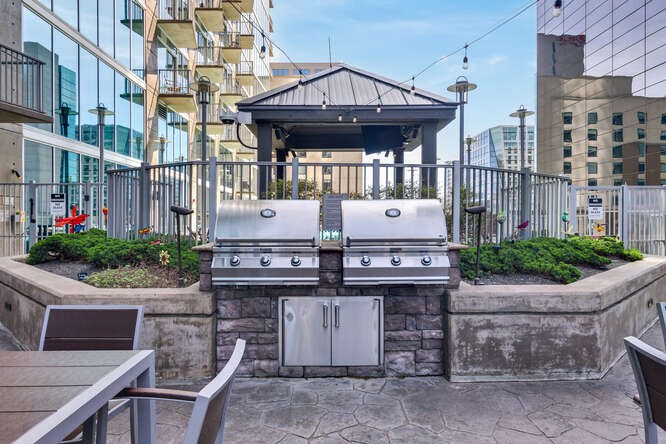 301 Demonbreun St Unit: 814