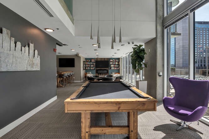 301 Demonbreun St Unit: 814