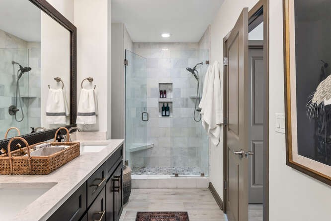 301 Demonbreun St Unit: 814