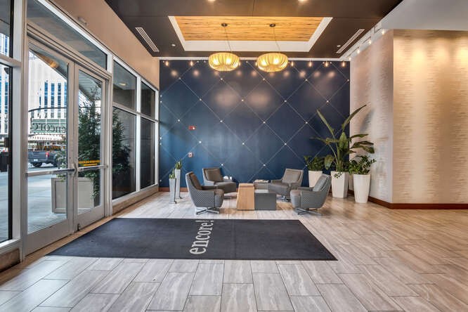 301 Demonbreun St Unit: 814