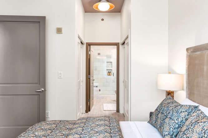 301 Demonbreun St Unit: 814