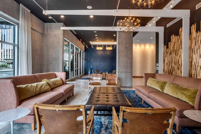 301 Demonbreun St Unit: 814