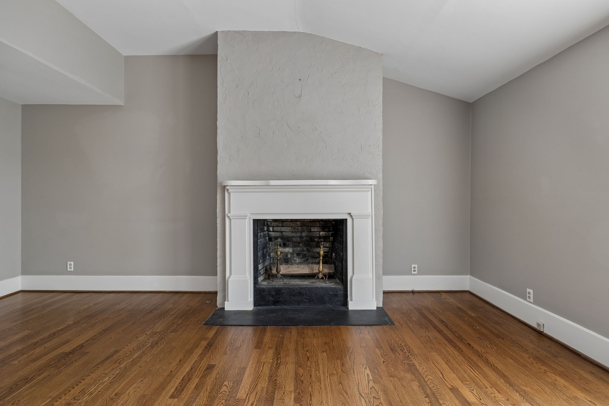 1572 Old Hillsboro Rd