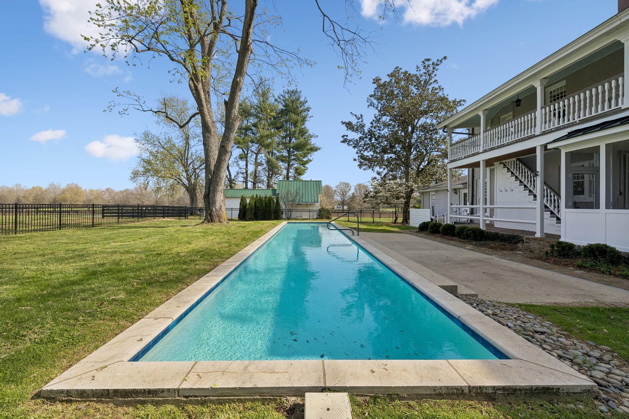 1572 Old Hillsboro Rd