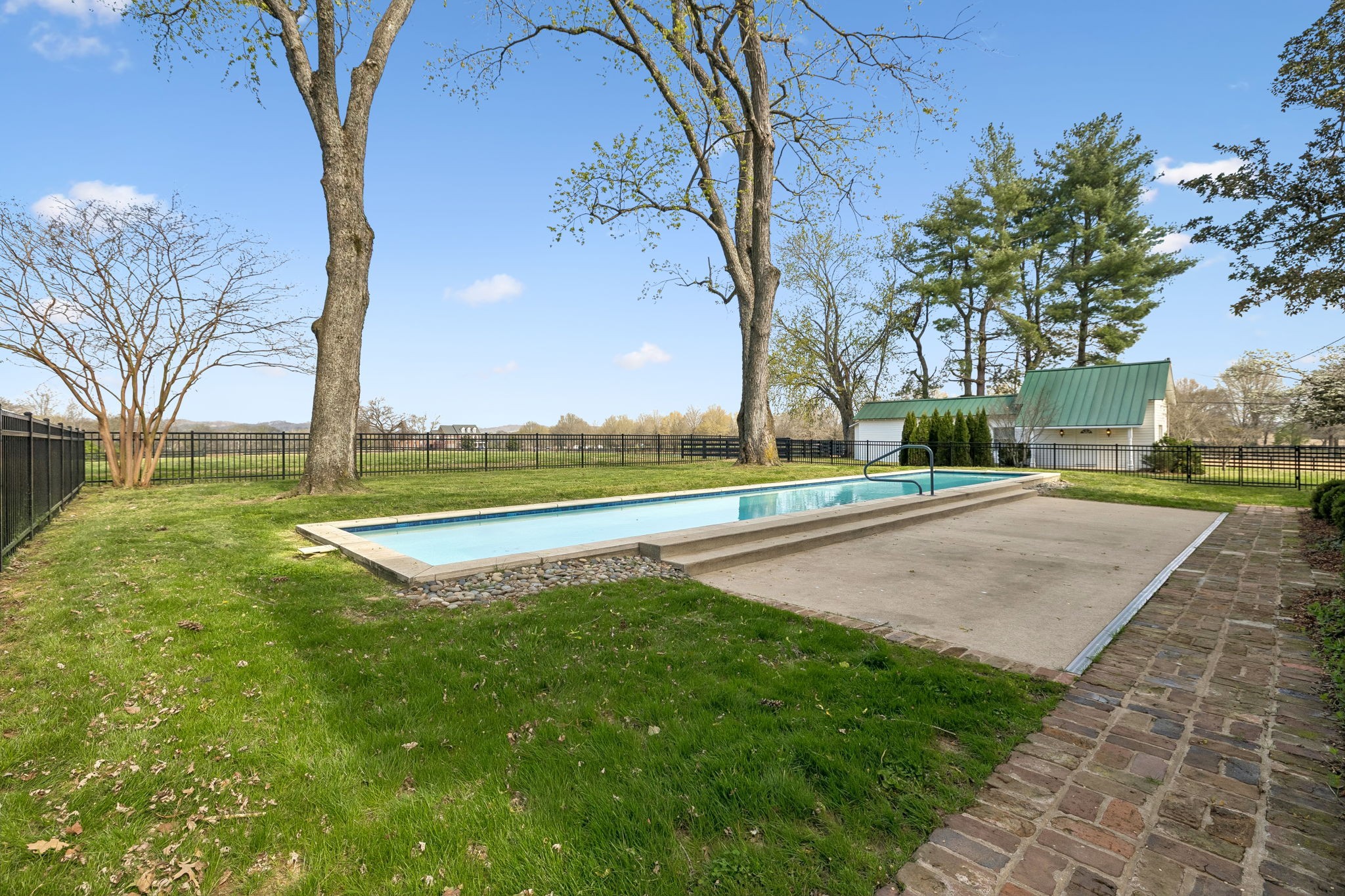 1572 Old Hillsboro Rd