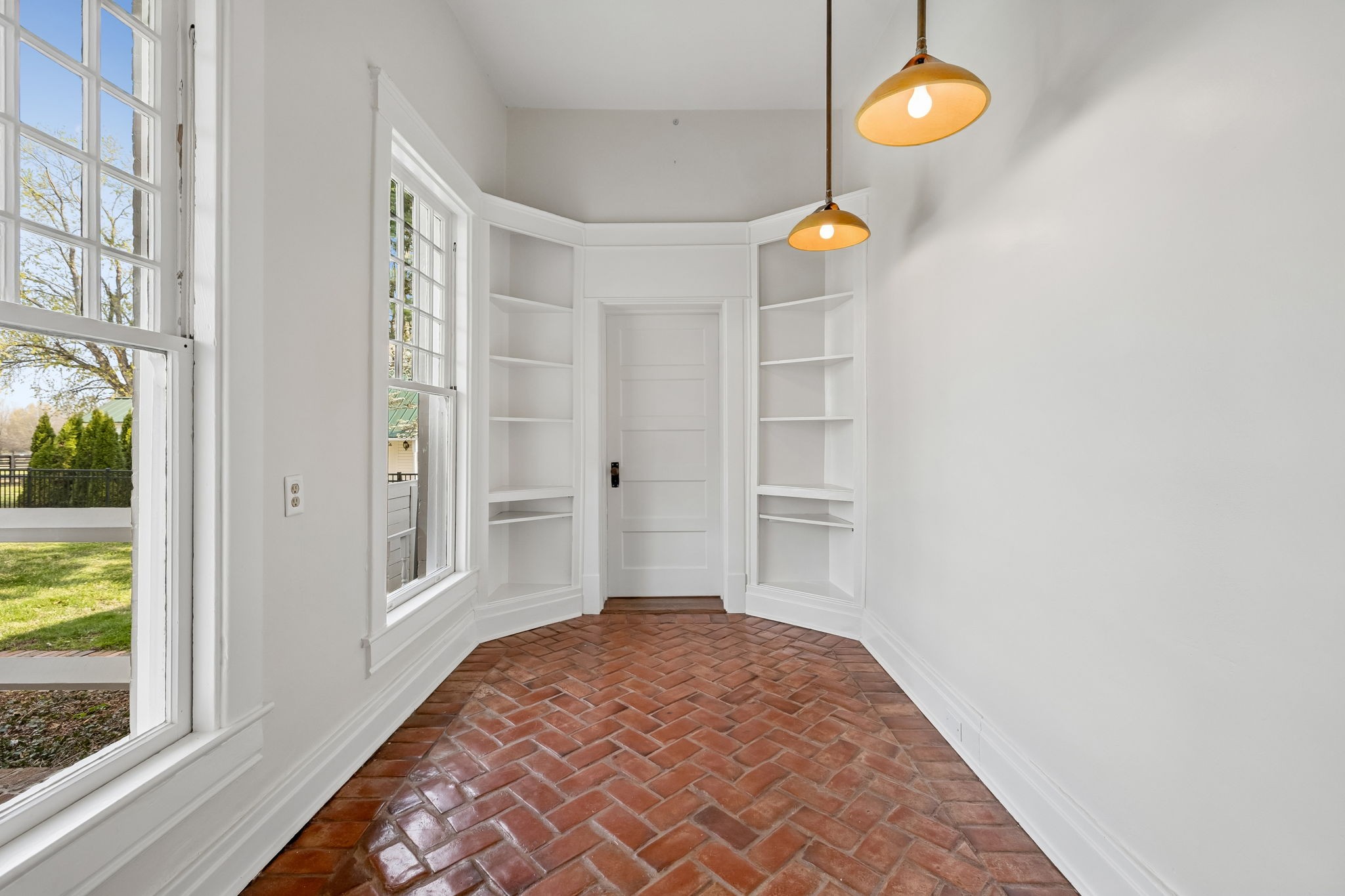 1572 Old Hillsboro Rd