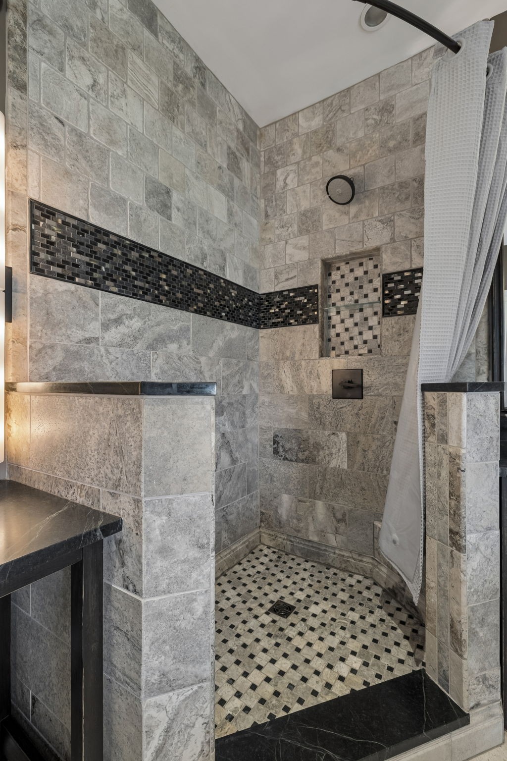 1572 Old Hillsboro Rd