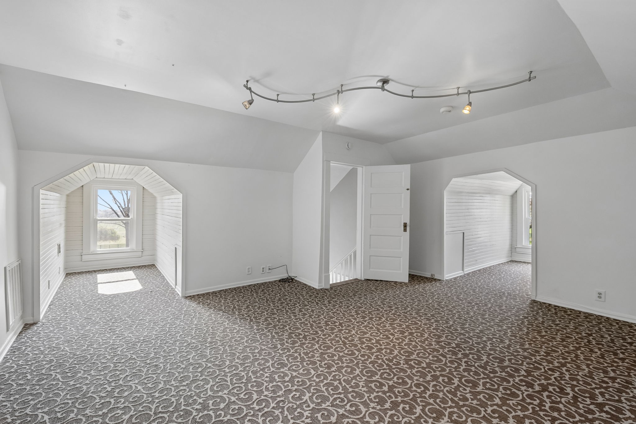 1572 Old Hillsboro Rd