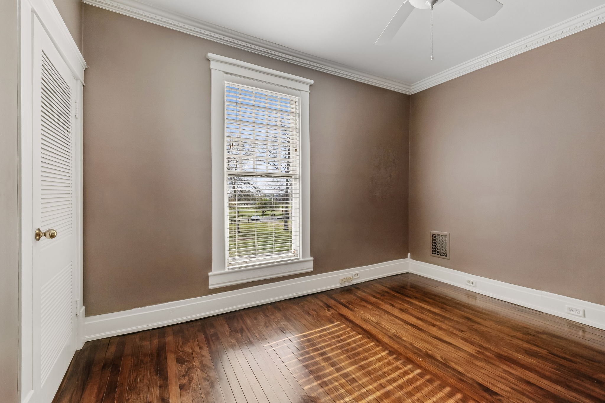 1572 Old Hillsboro Rd