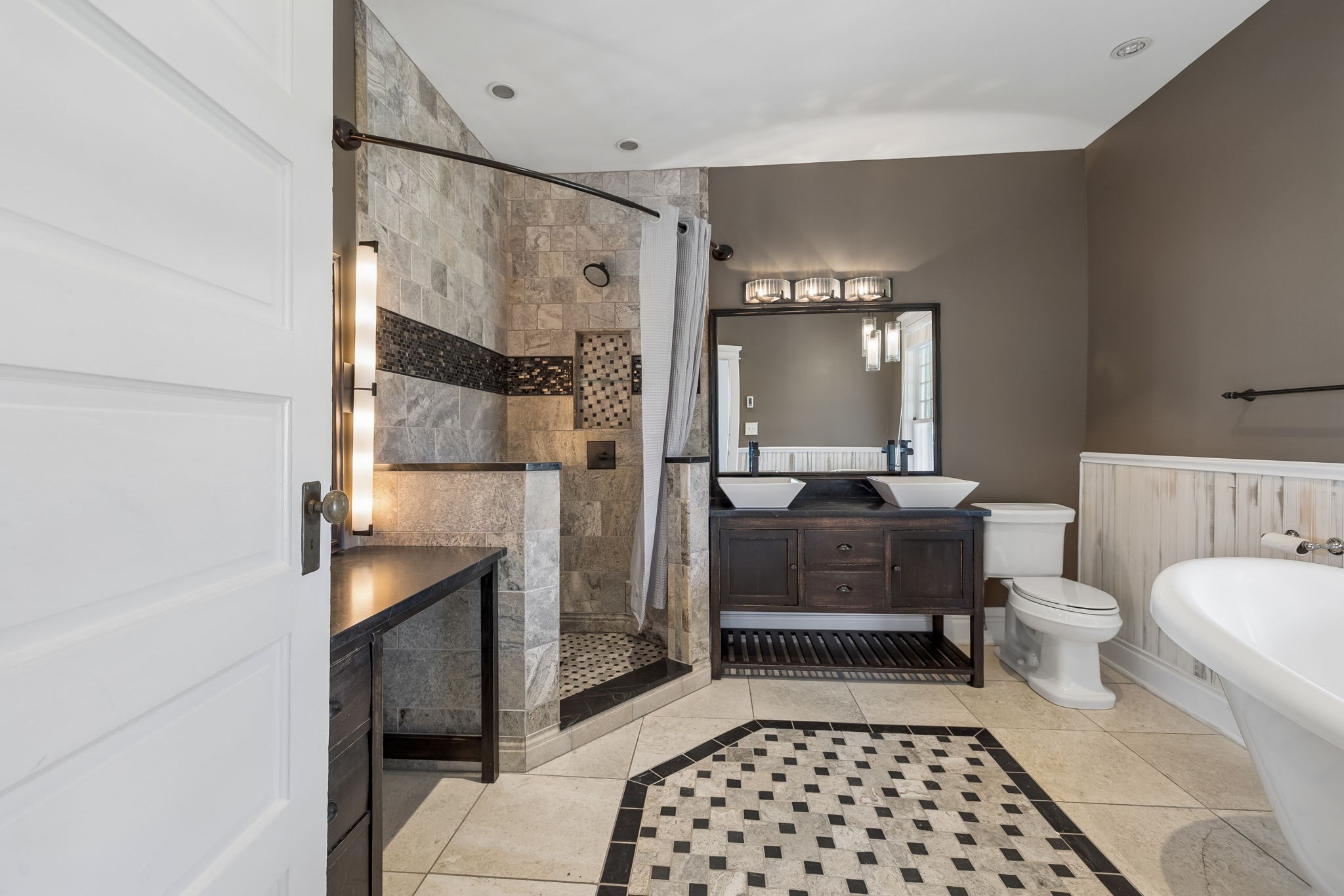 1572 Old Hillsboro Rd