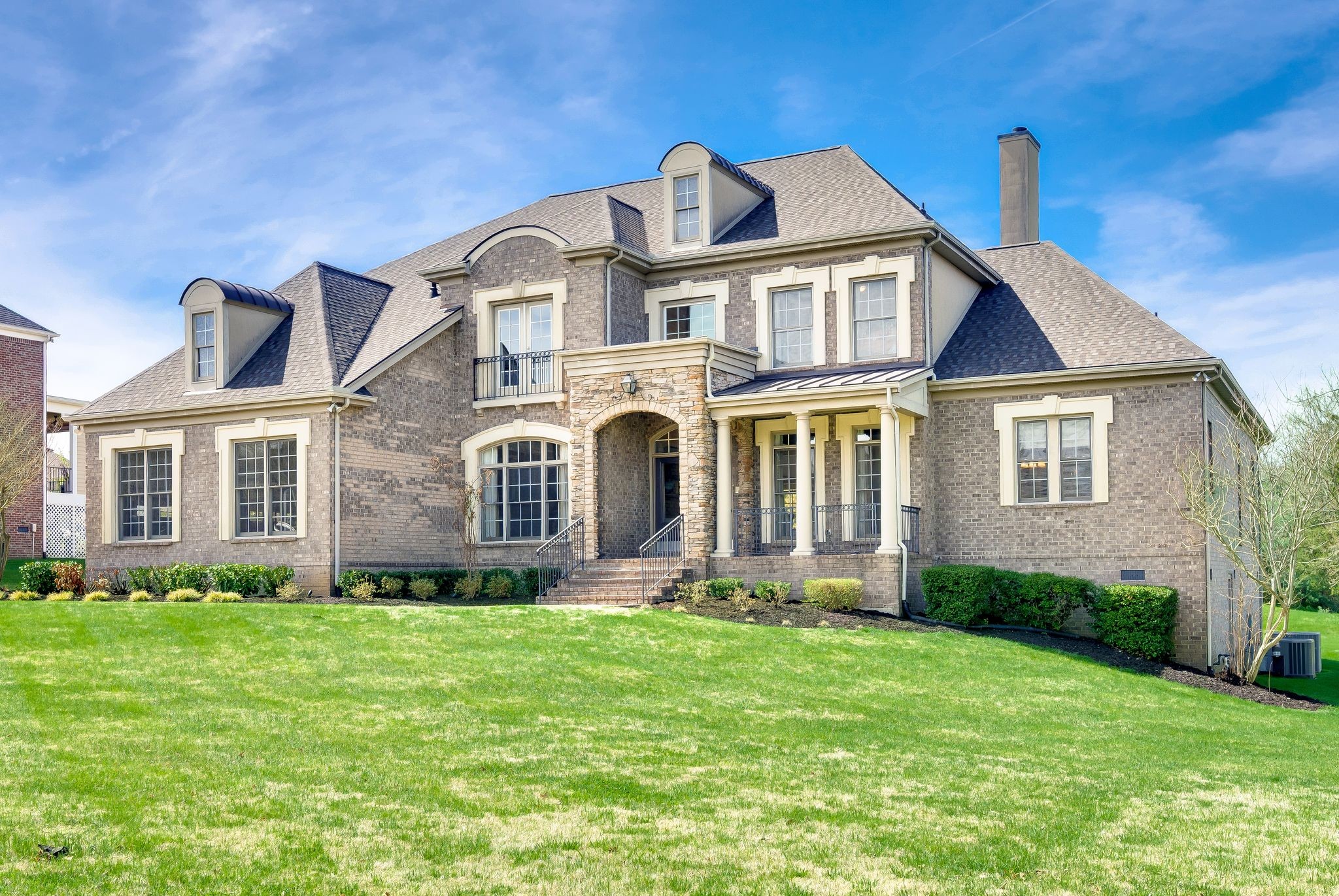 1811 Charity Dr