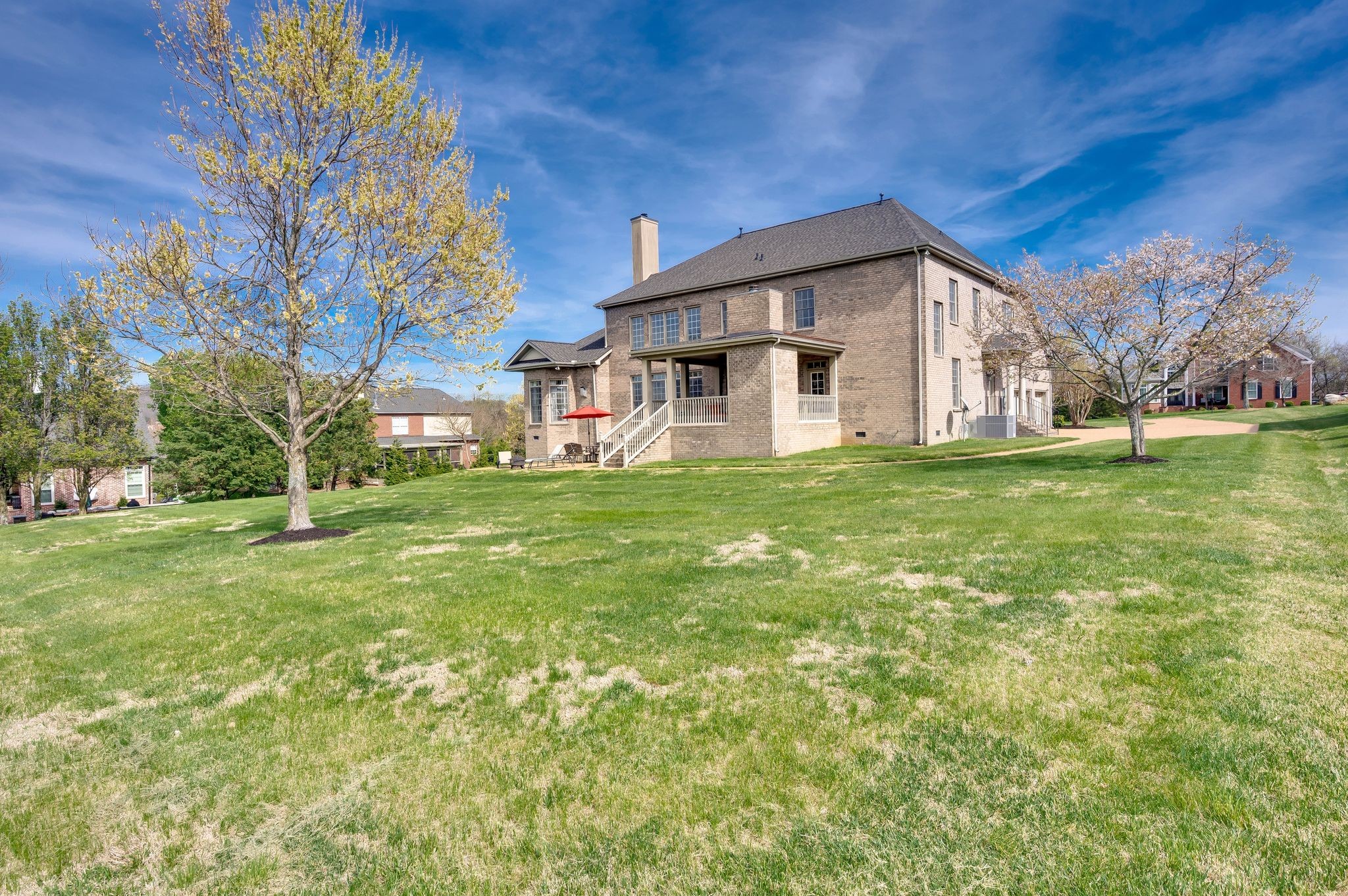 1811 Charity Dr