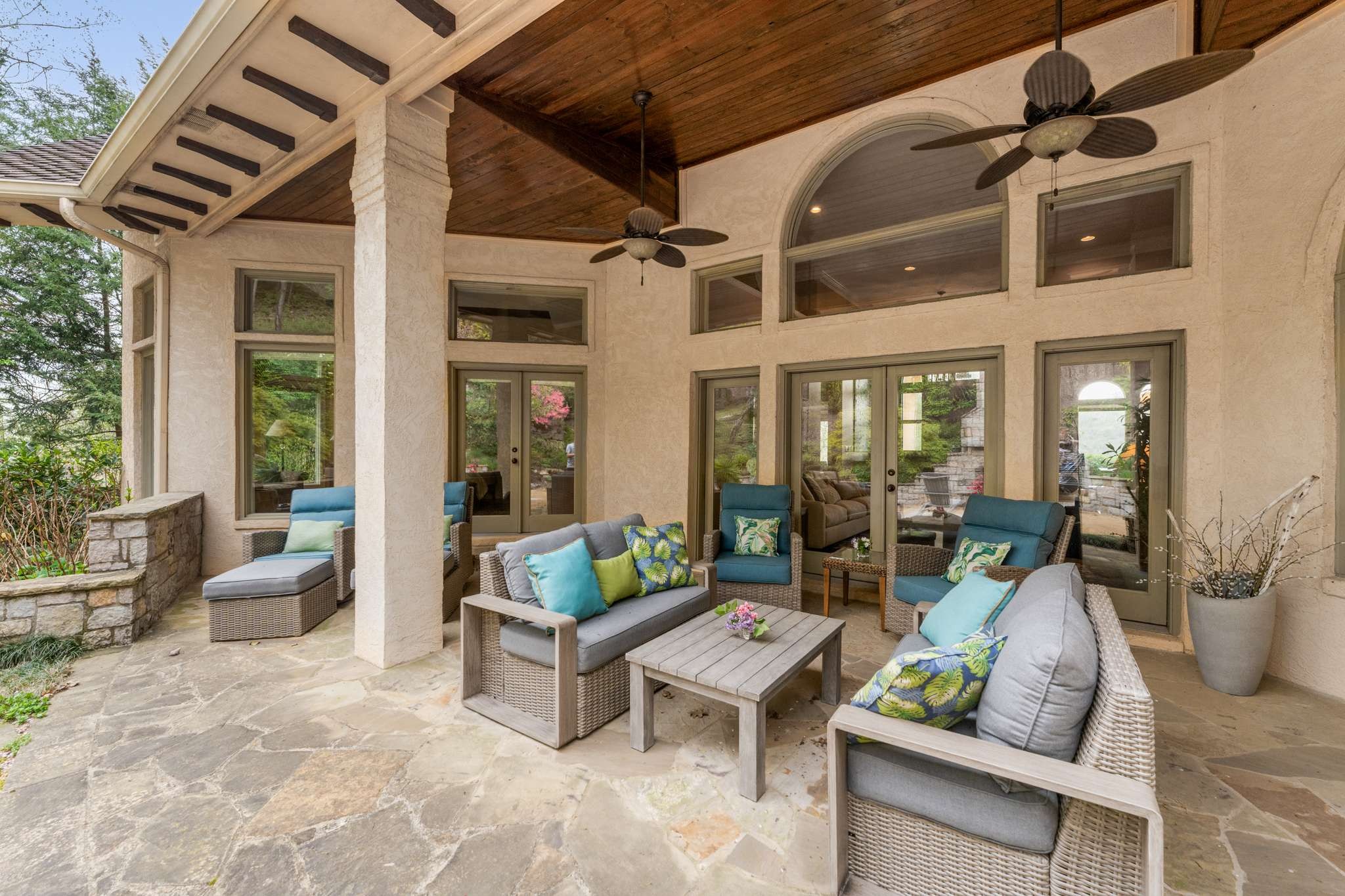 1420 Beddington Park