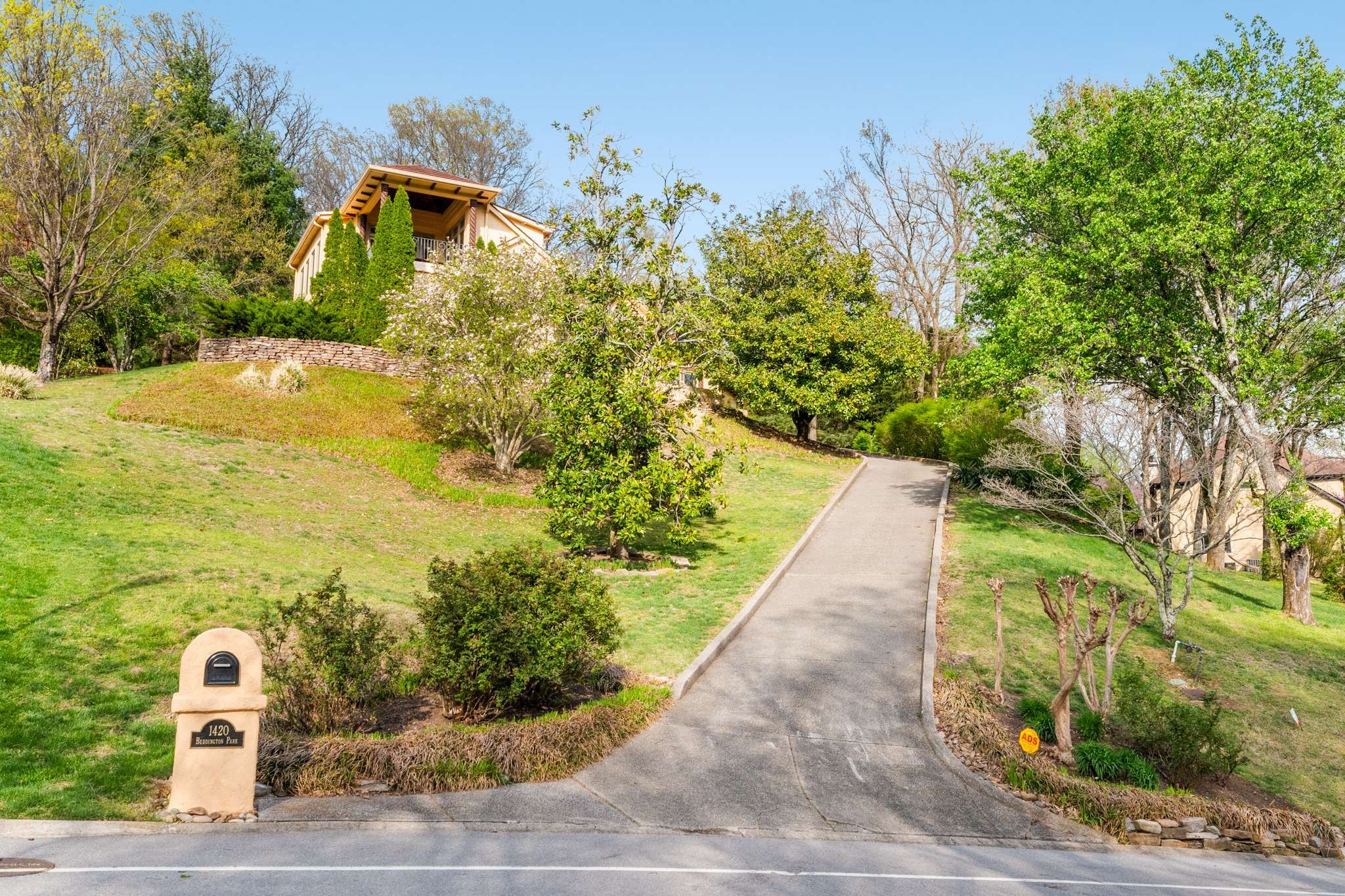 1420 Beddington Park