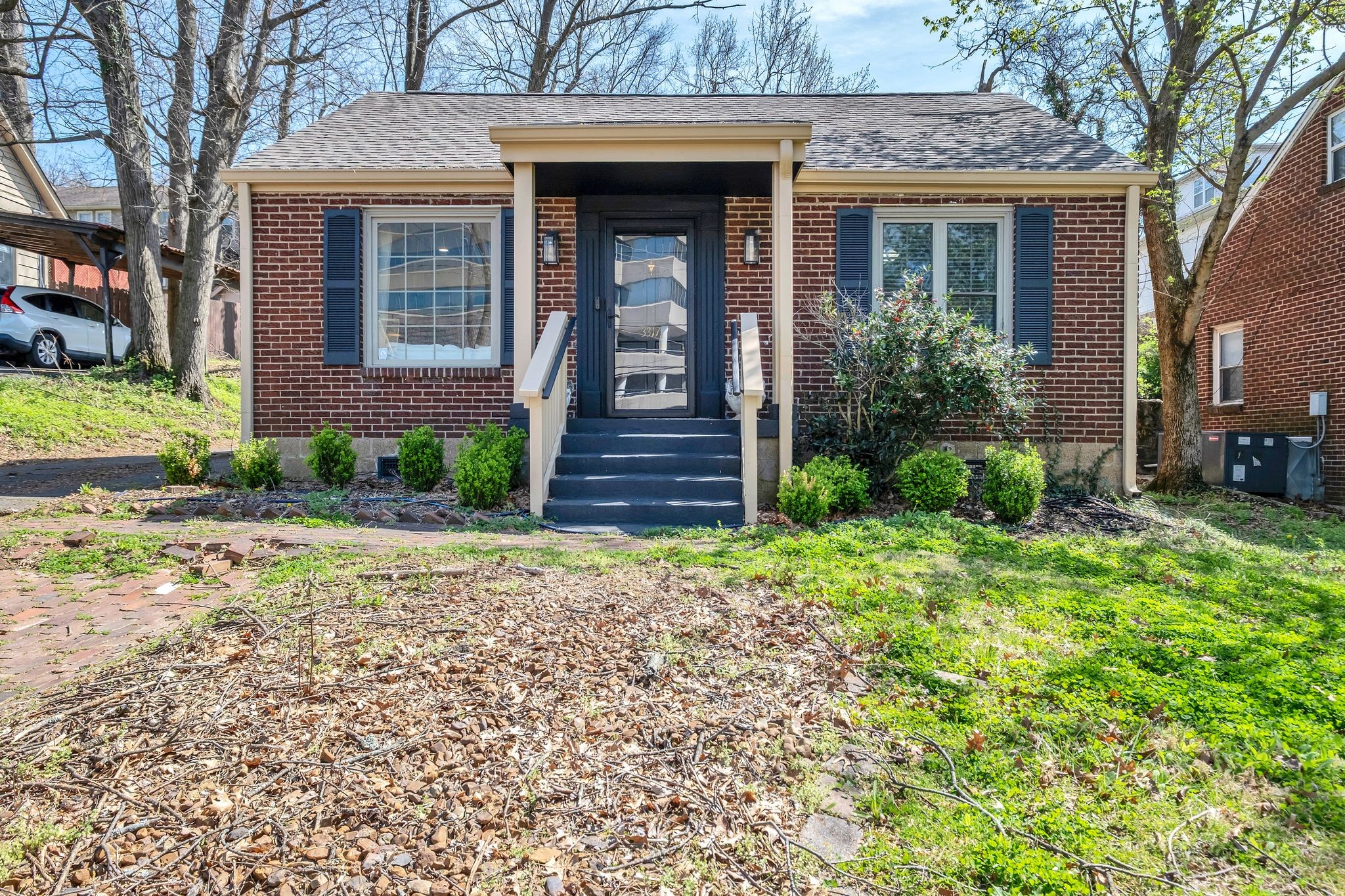 3317 Orleans Dr