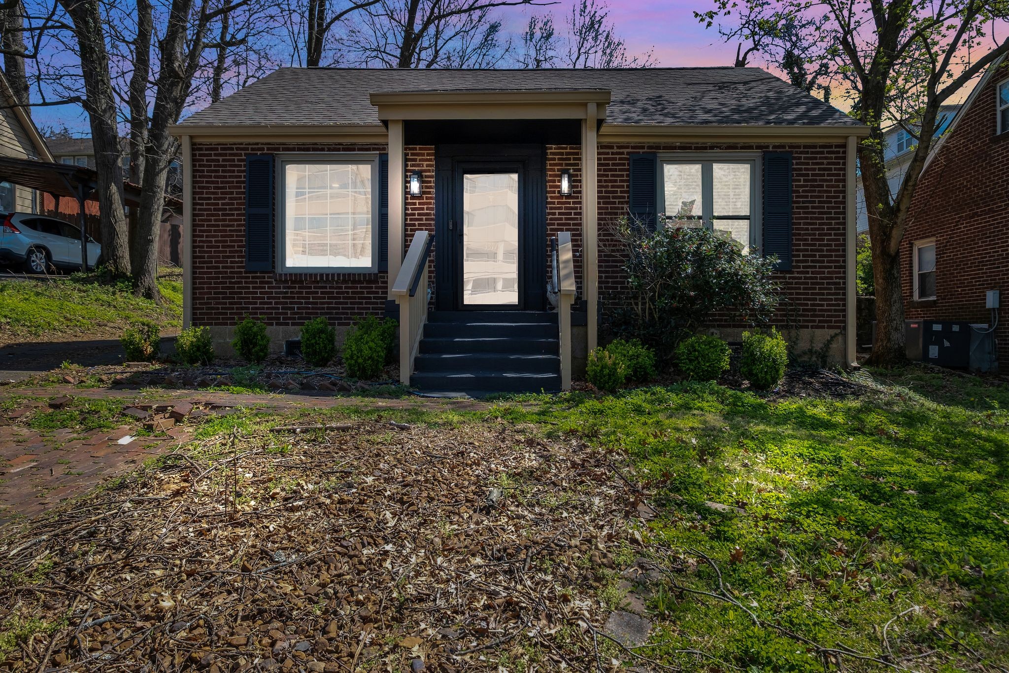 3317 Orleans Dr
