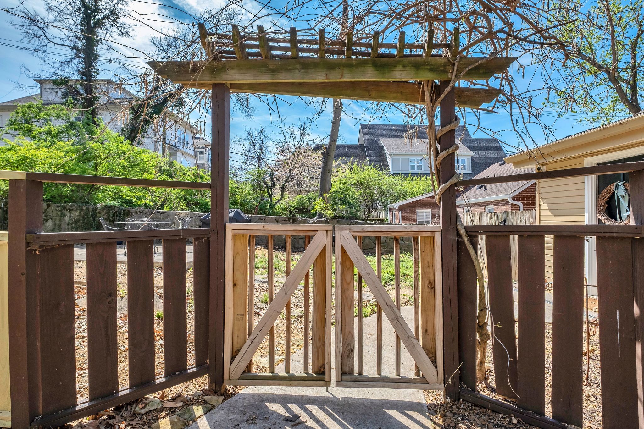 3317 Orleans Dr