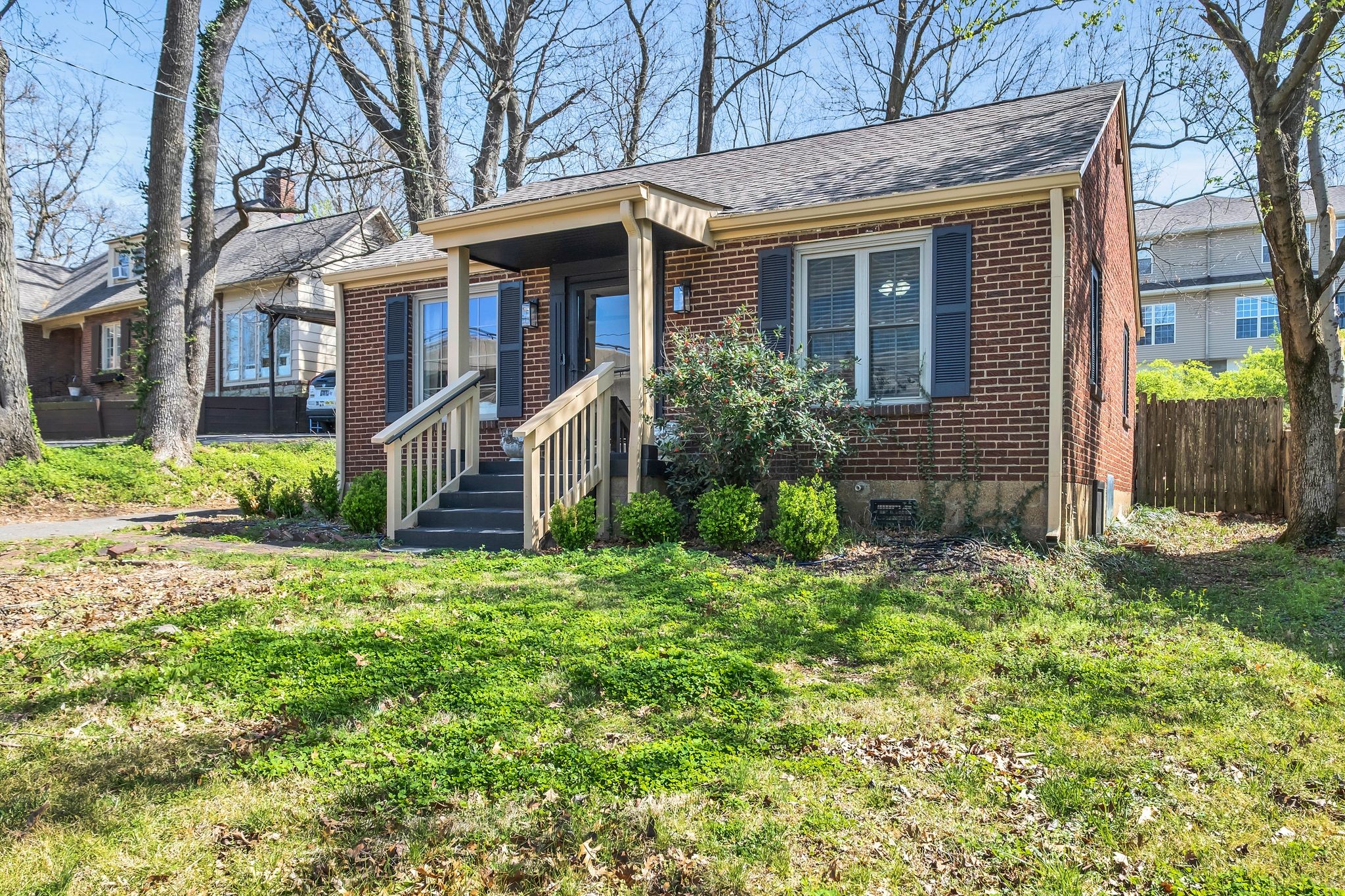 3317 Orleans Dr
