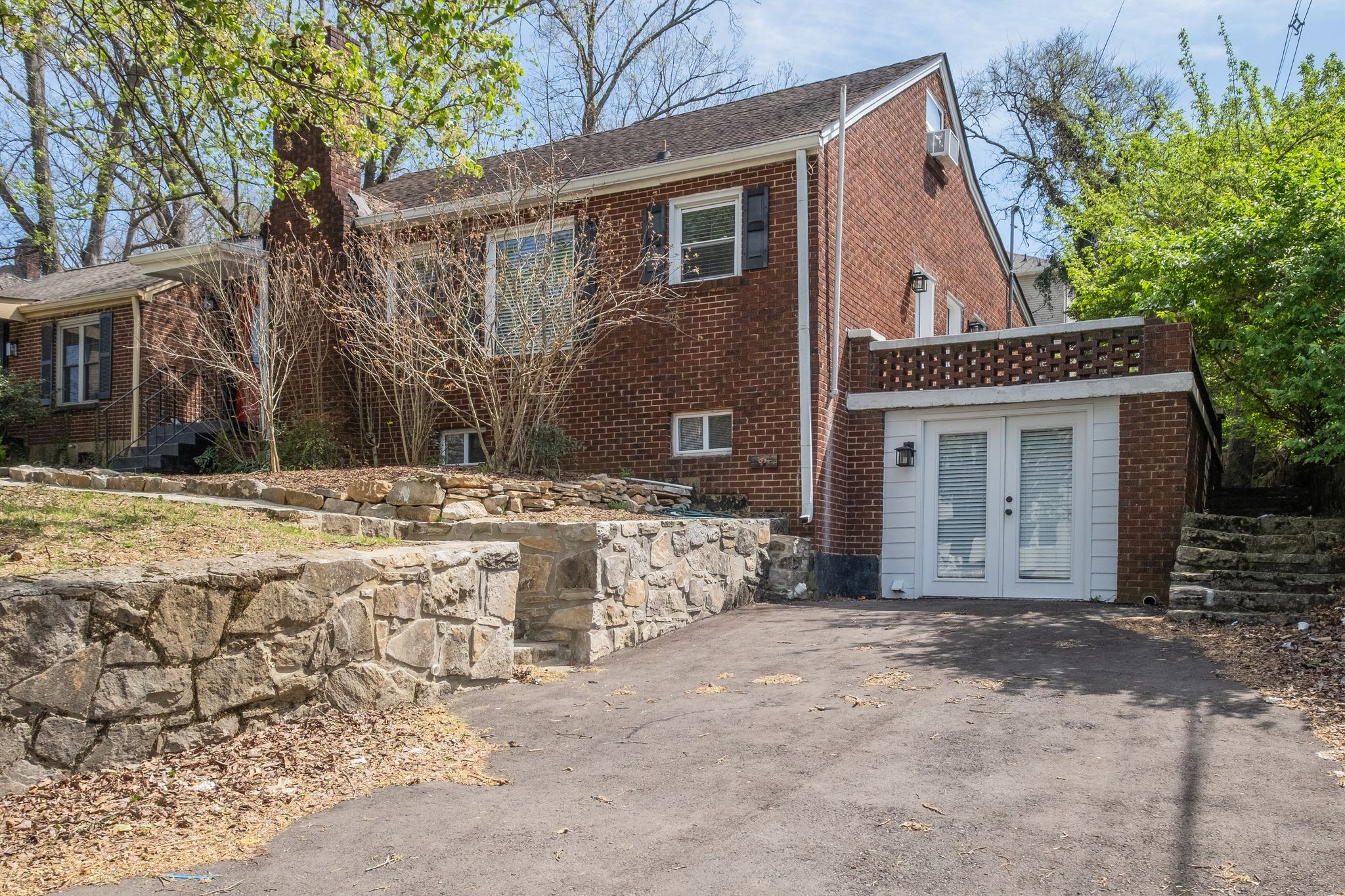 3319 Orleans Dr