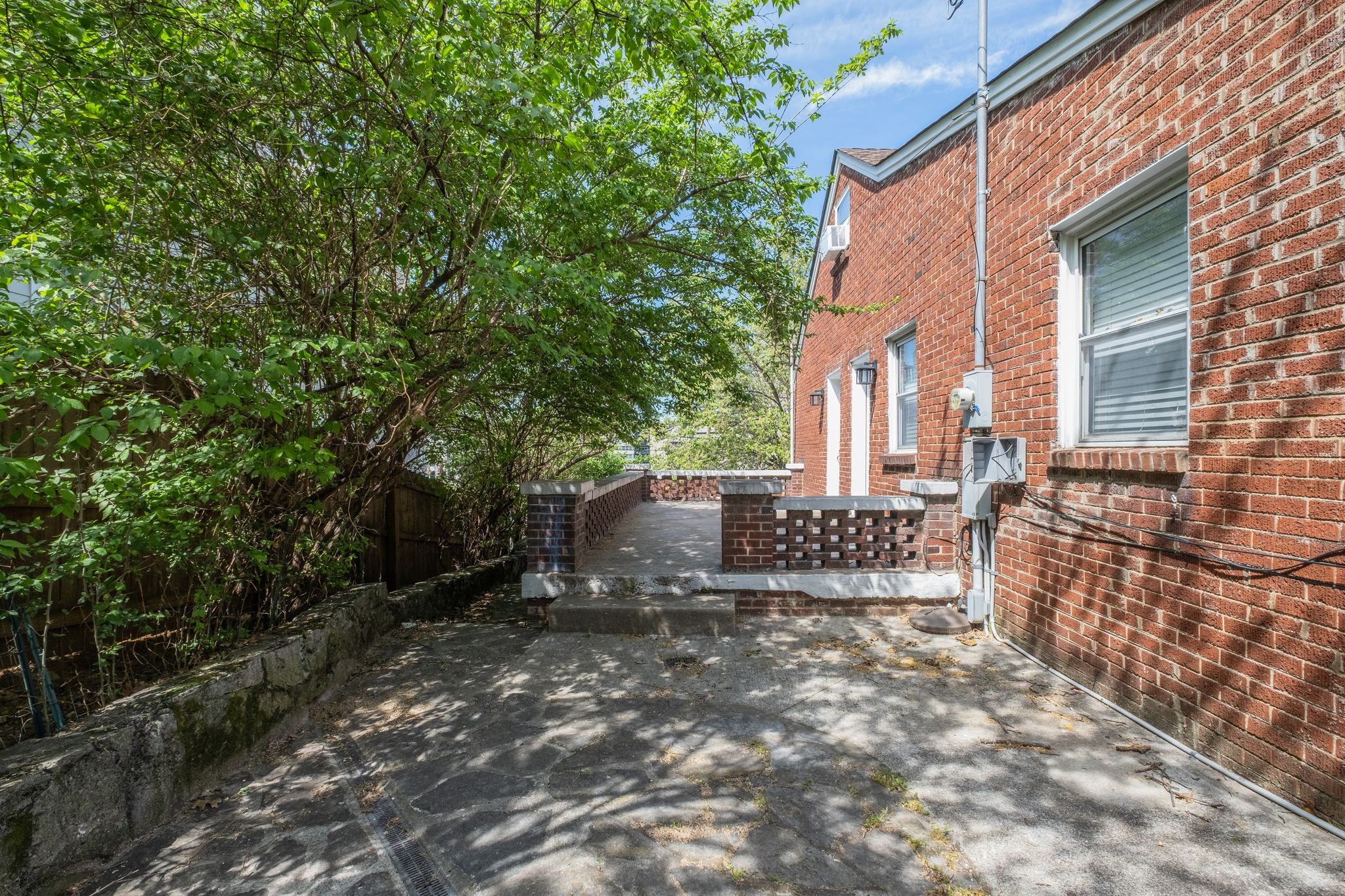 3319 Orleans Dr