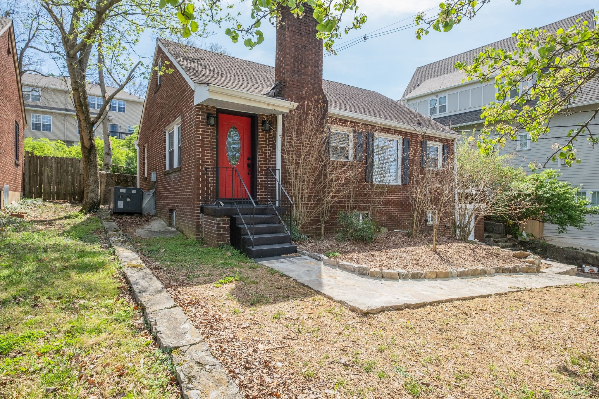 3319 Orleans Dr