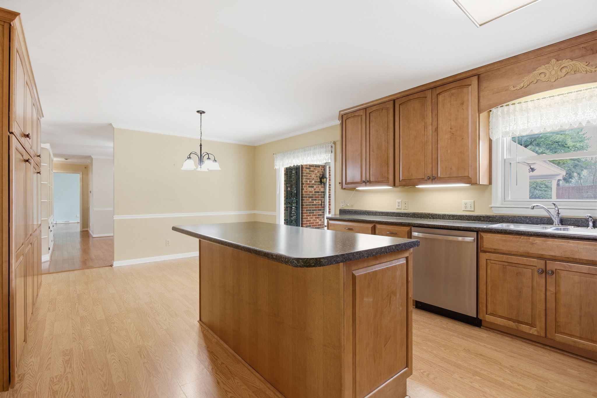 1403 Timberwood Dr