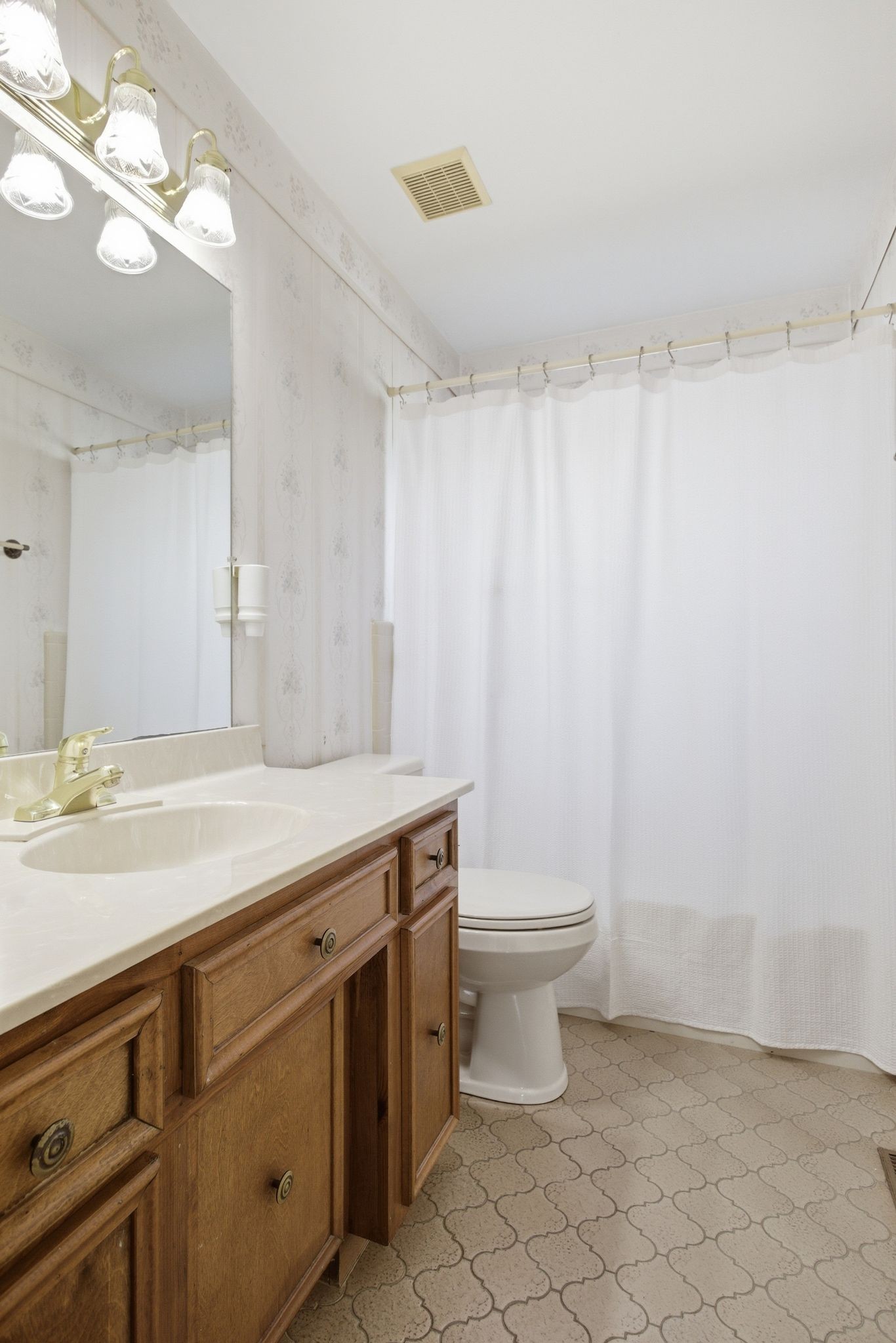 1403 Timberwood Dr