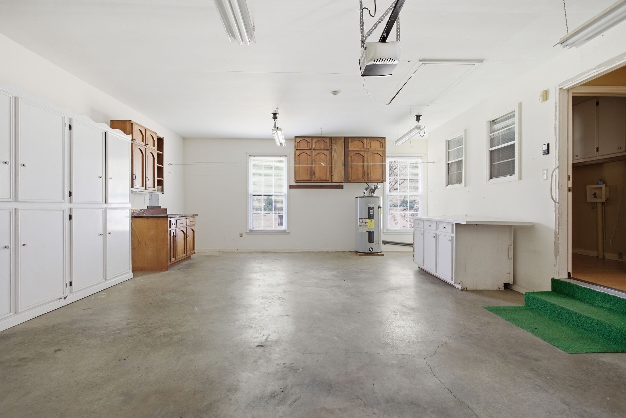 1403 Timberwood Dr