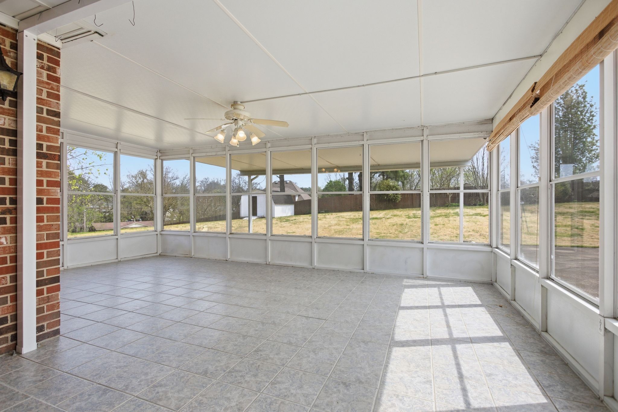1403 Timberwood Dr