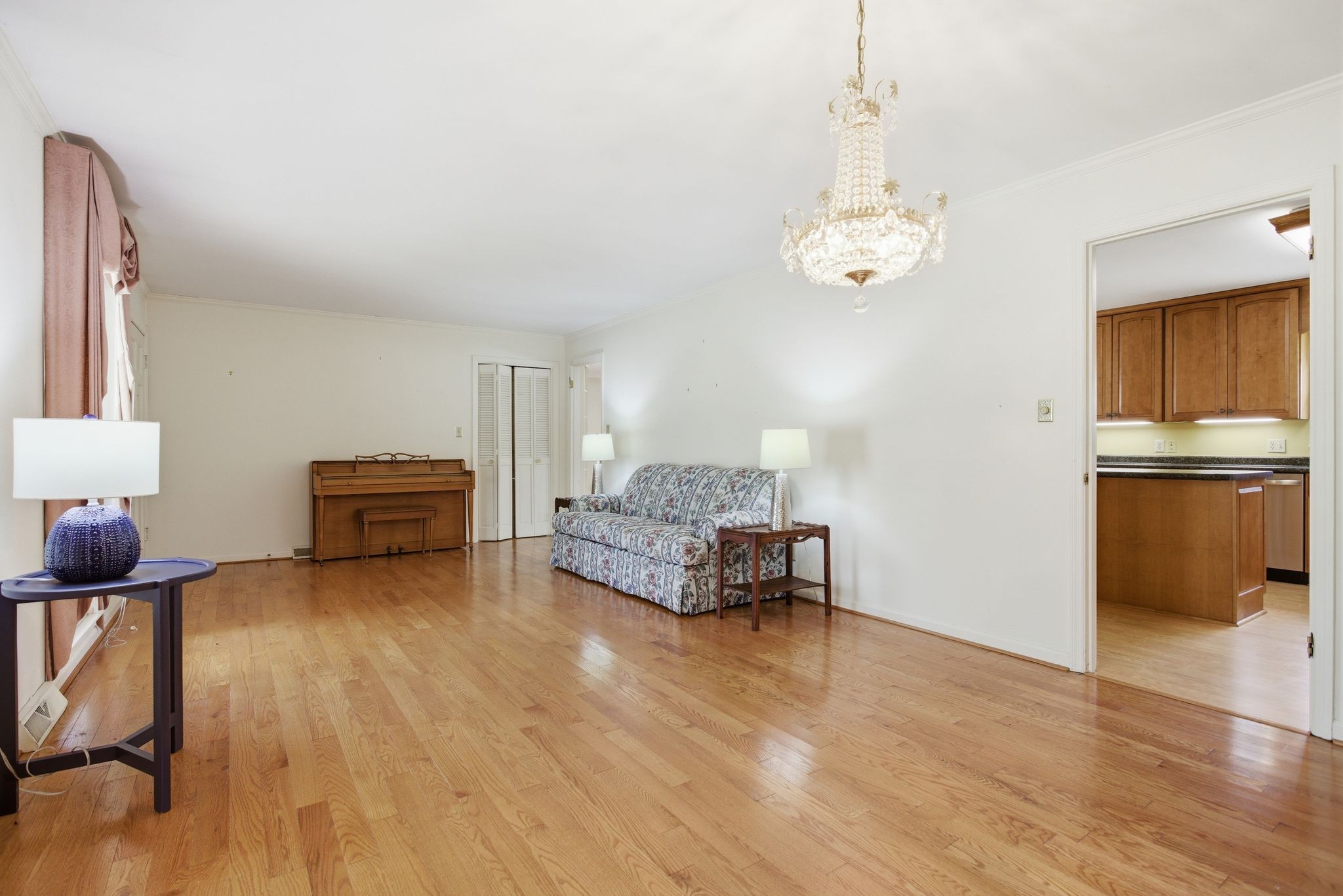 1403 Timberwood Dr