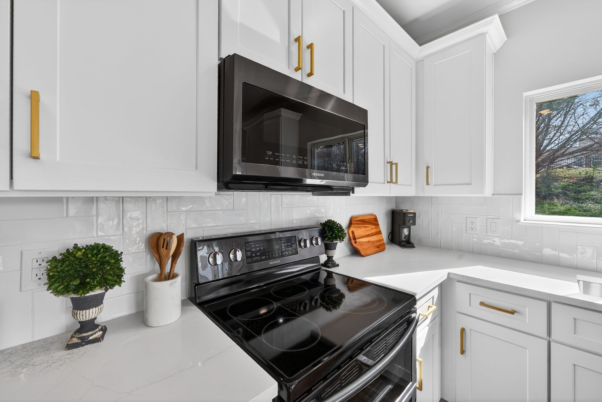 1227 Habersham Way