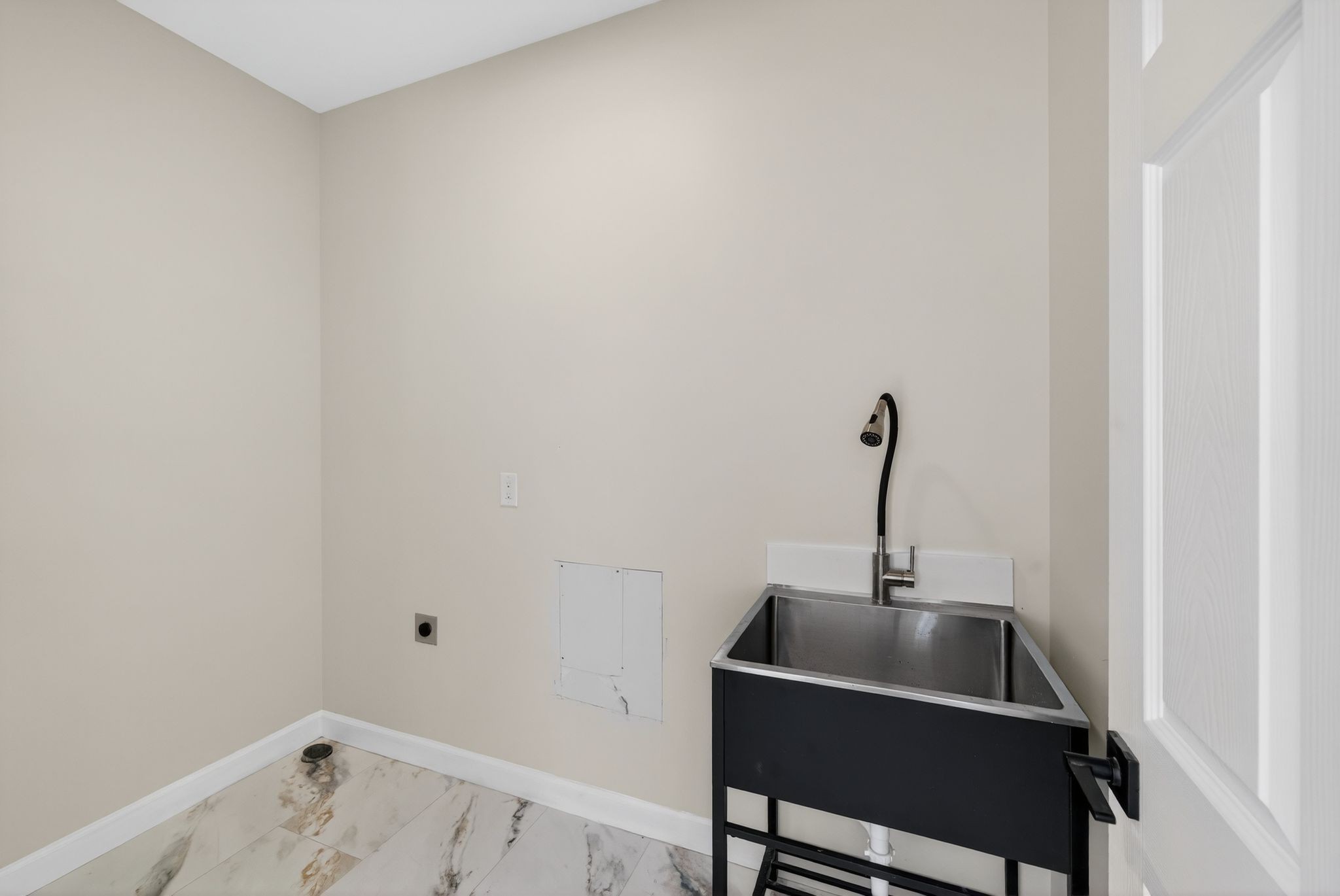 1227 Habersham Way
