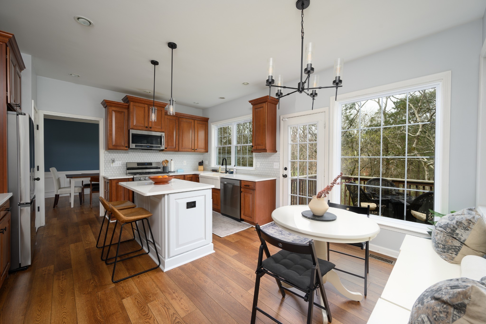 212 Sterling Oaks Pl