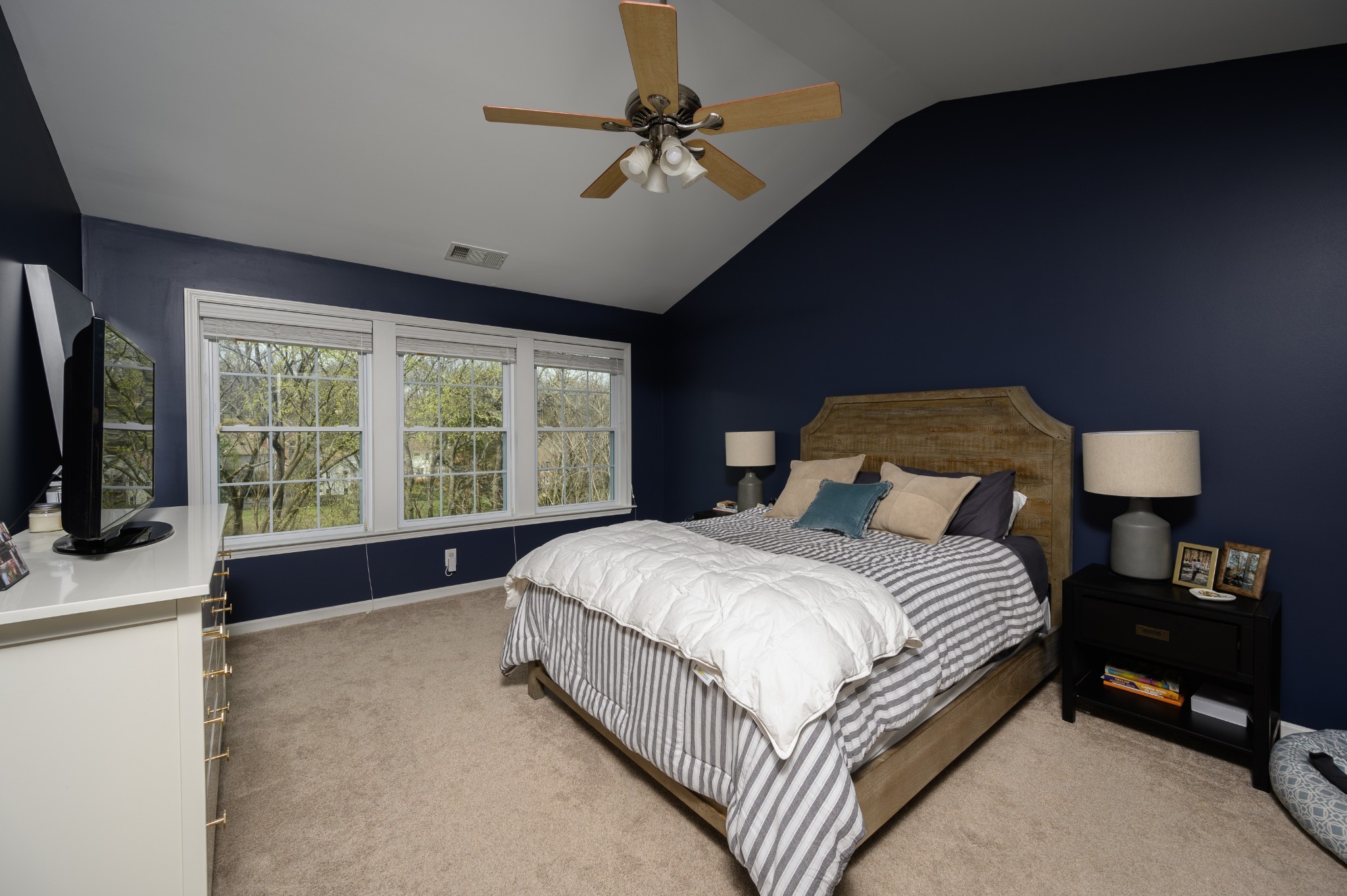 212 Sterling Oaks Pl