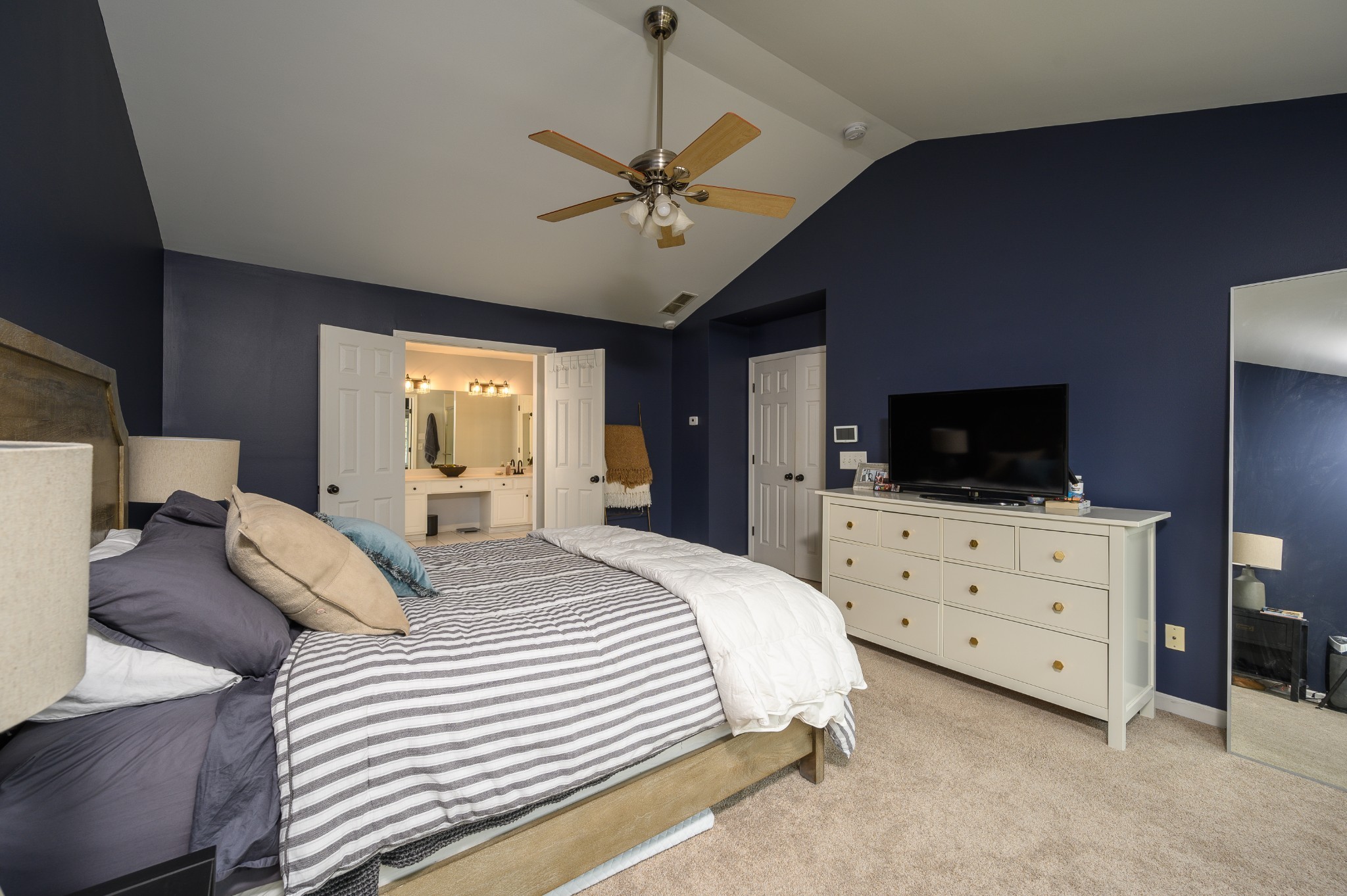 212 Sterling Oaks Pl