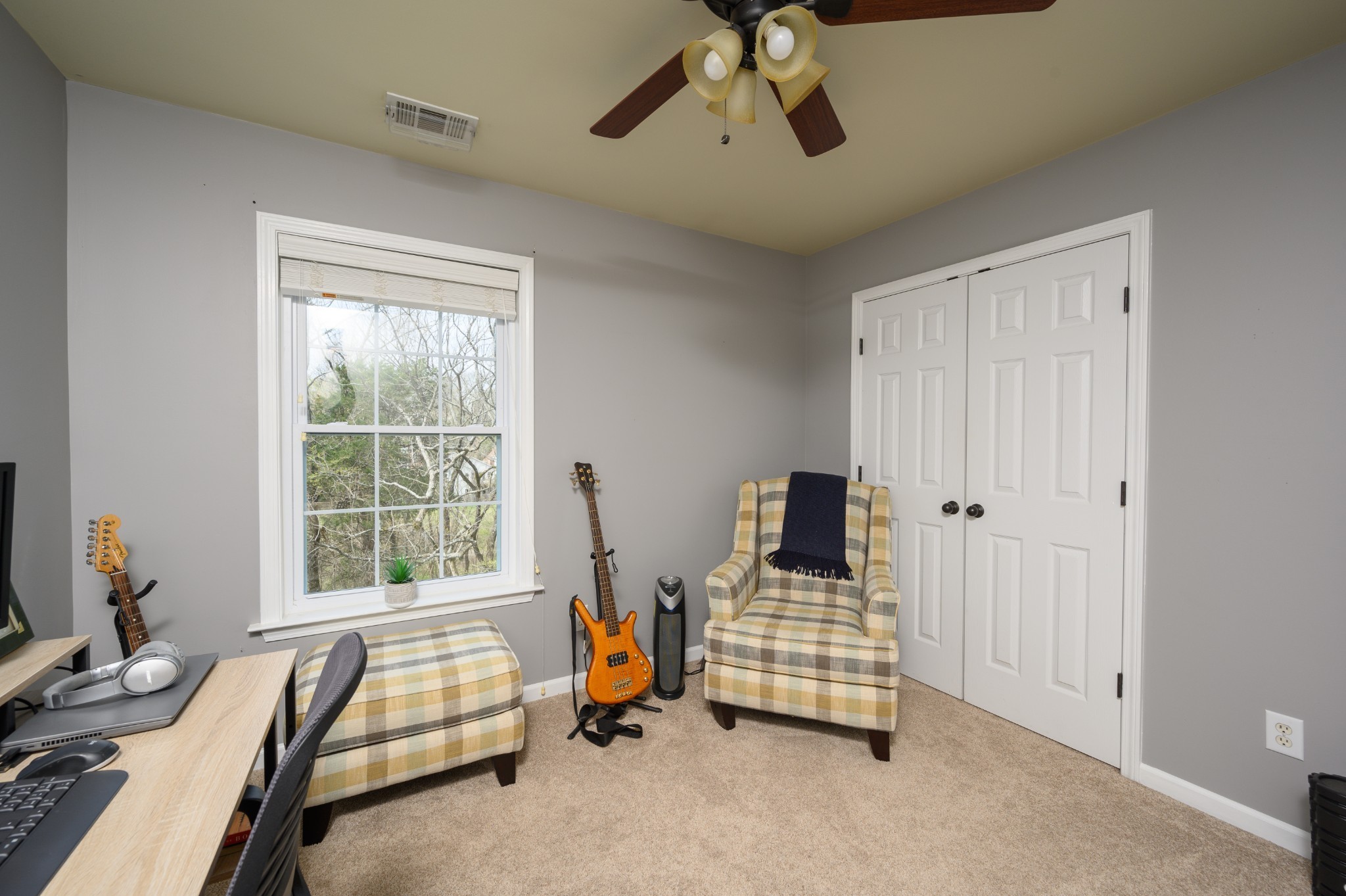 212 Sterling Oaks Pl