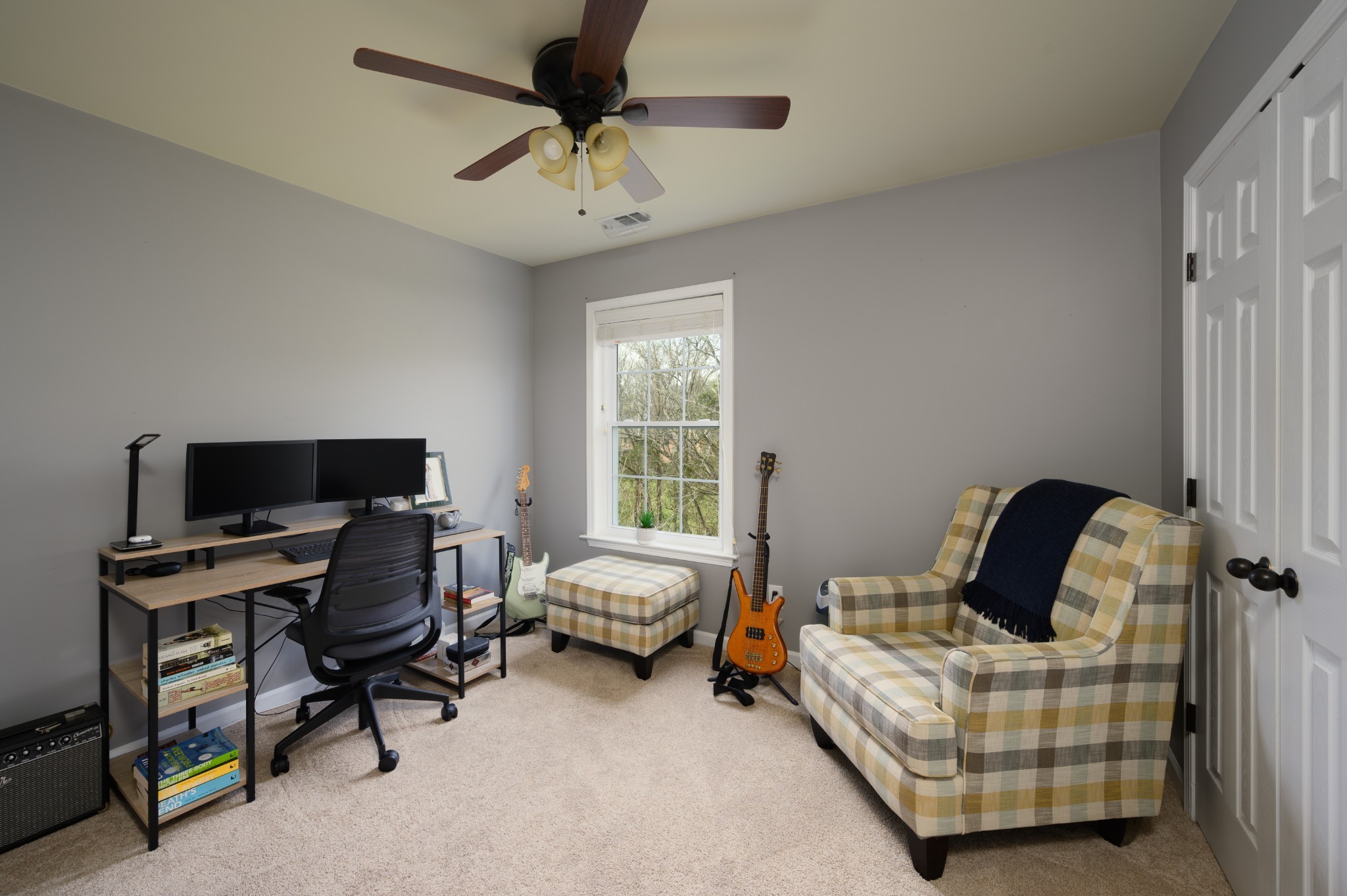 212 Sterling Oaks Pl