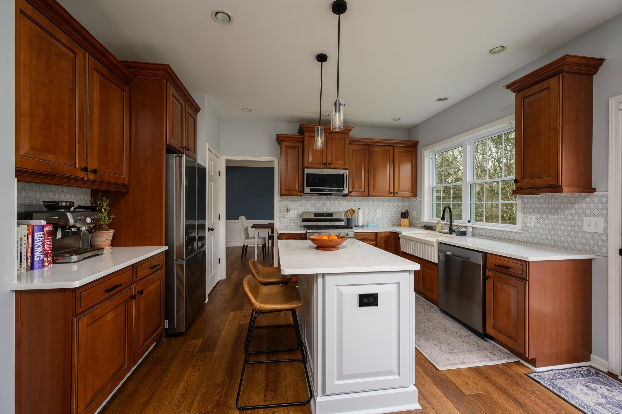 212 Sterling Oaks Pl