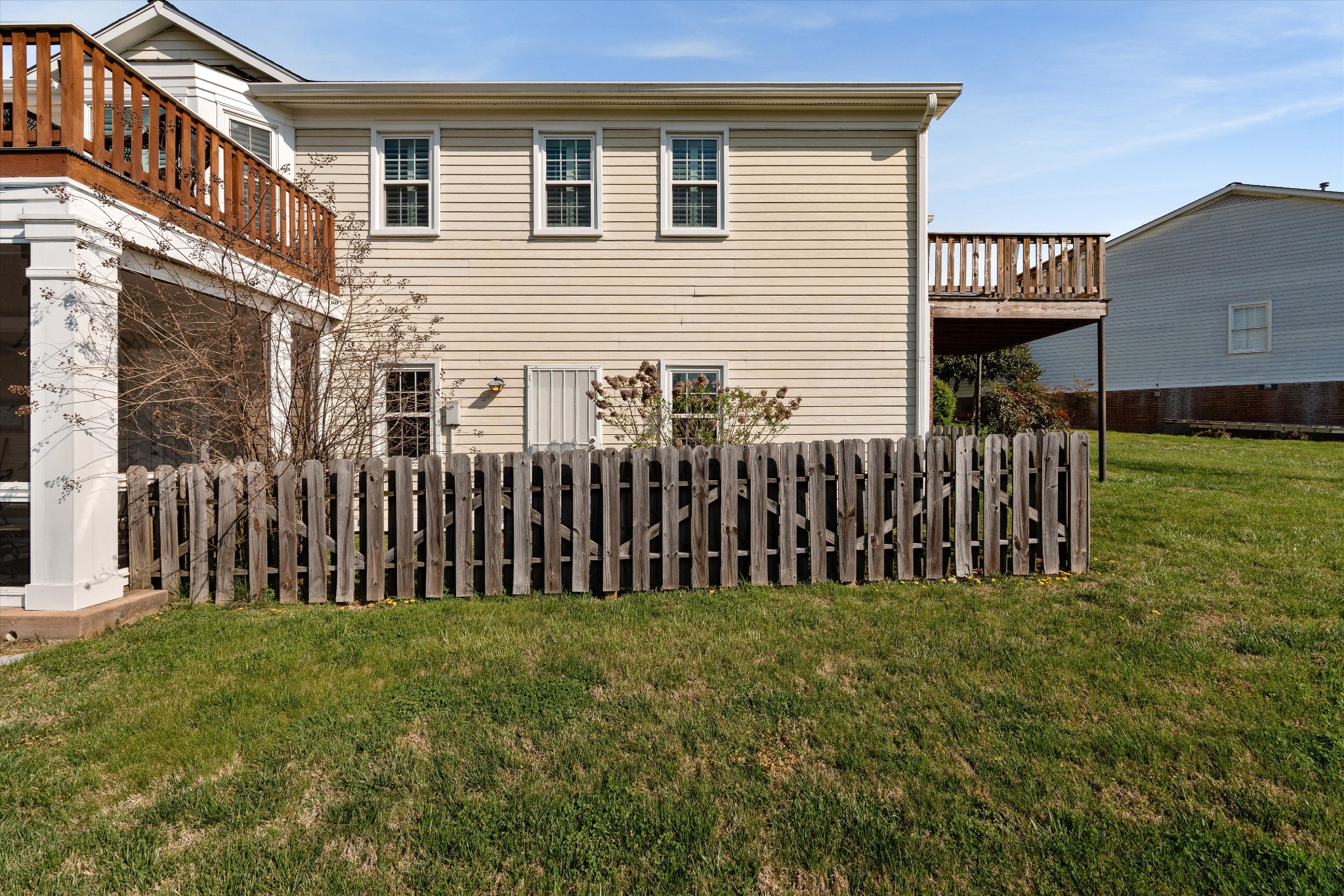 717 Mount Carmel Pl