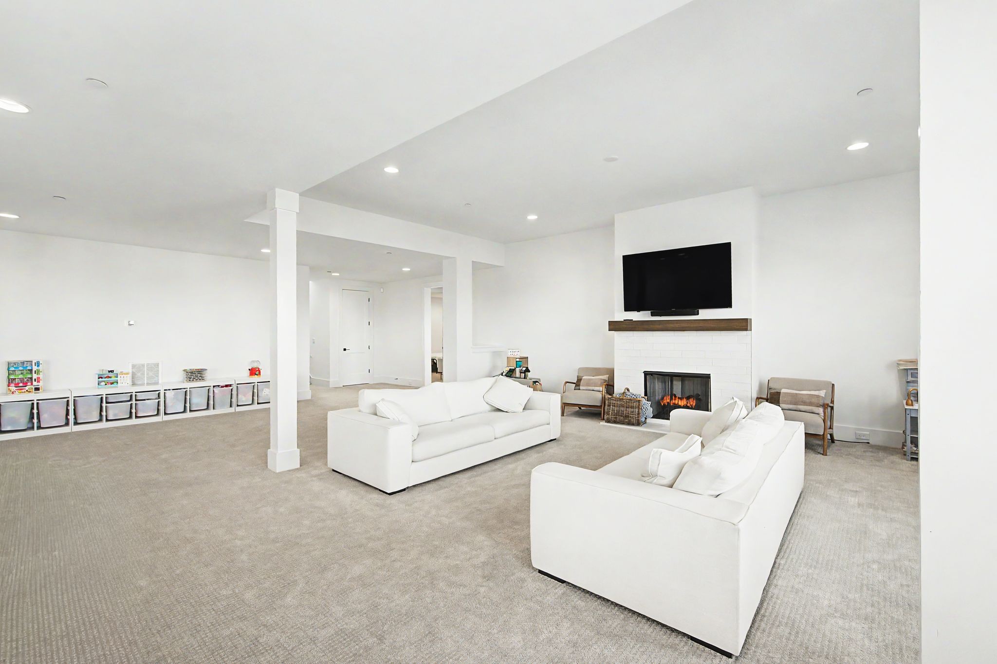 1008 Lawson Ln