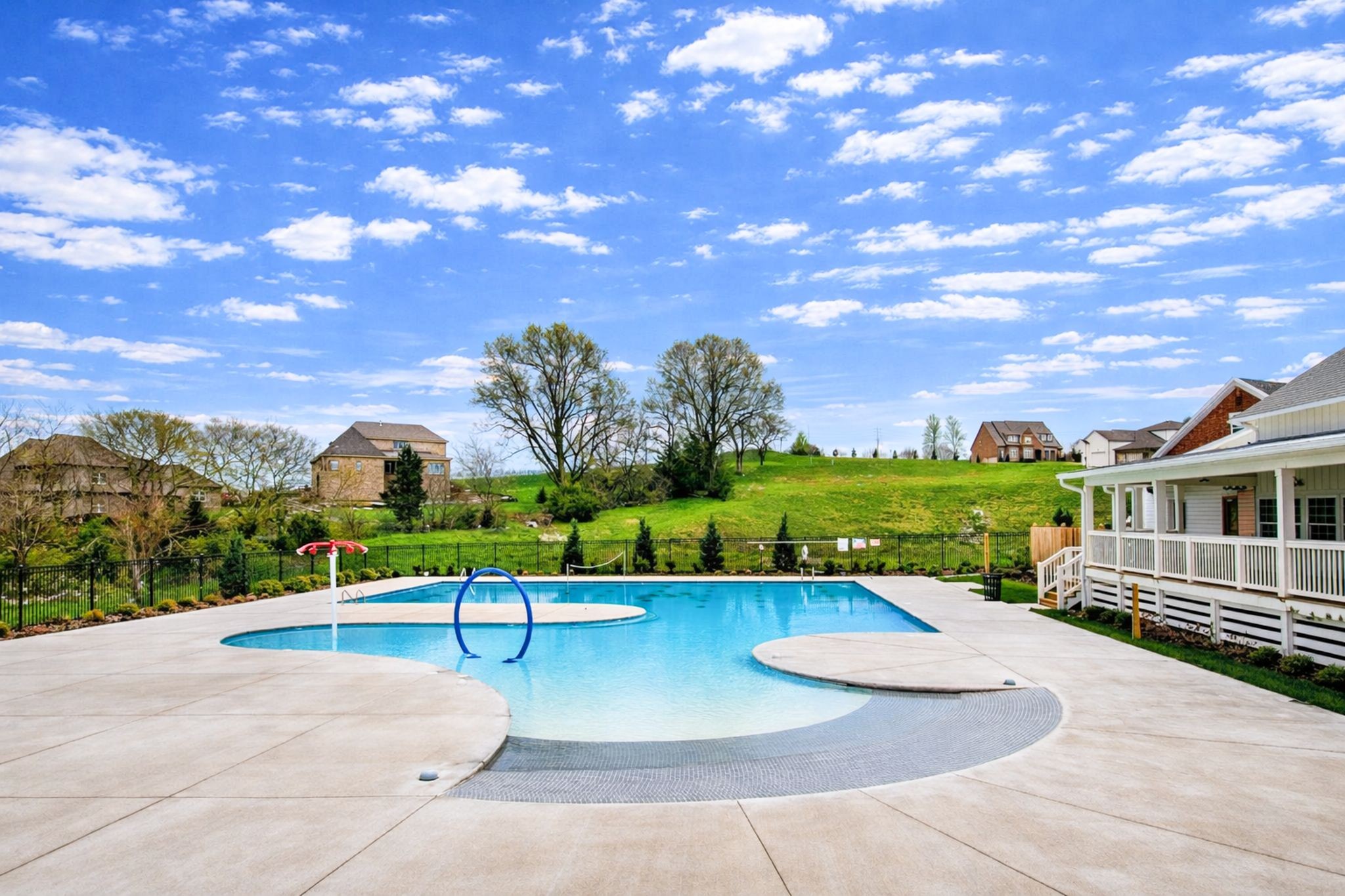 1008 Lawson Ln