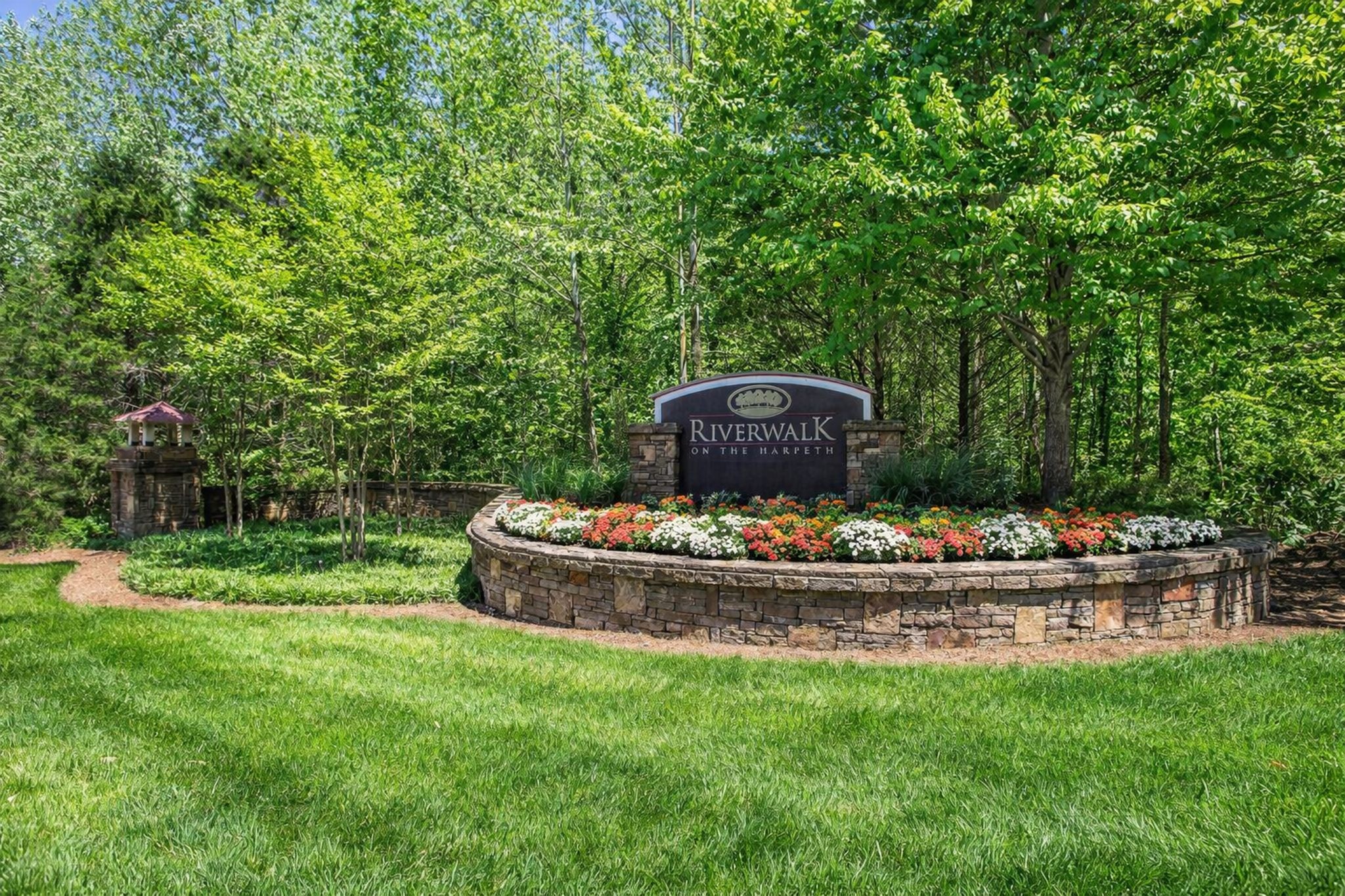 1509 Bending River Dr