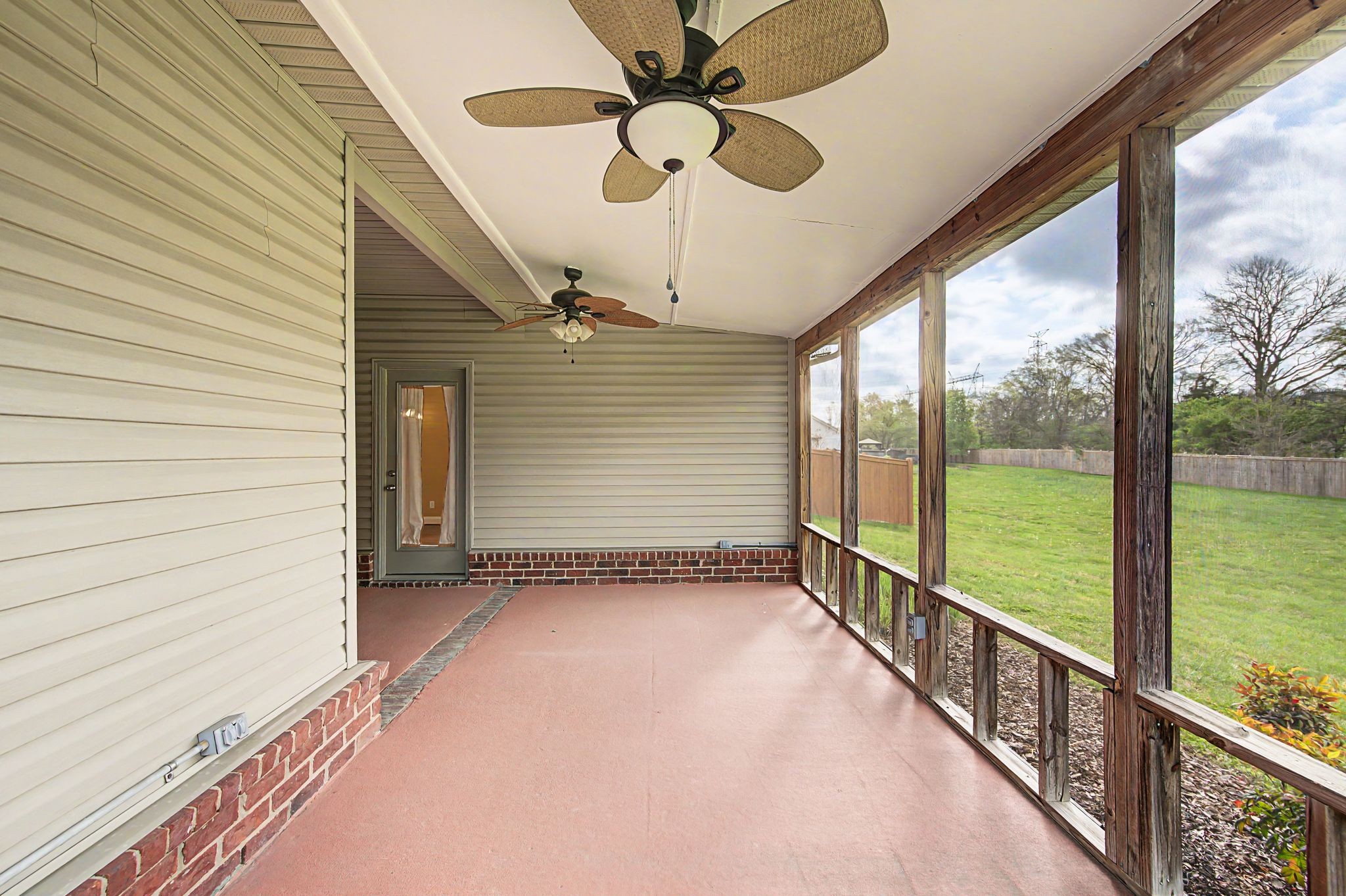 1509 Bending River Dr